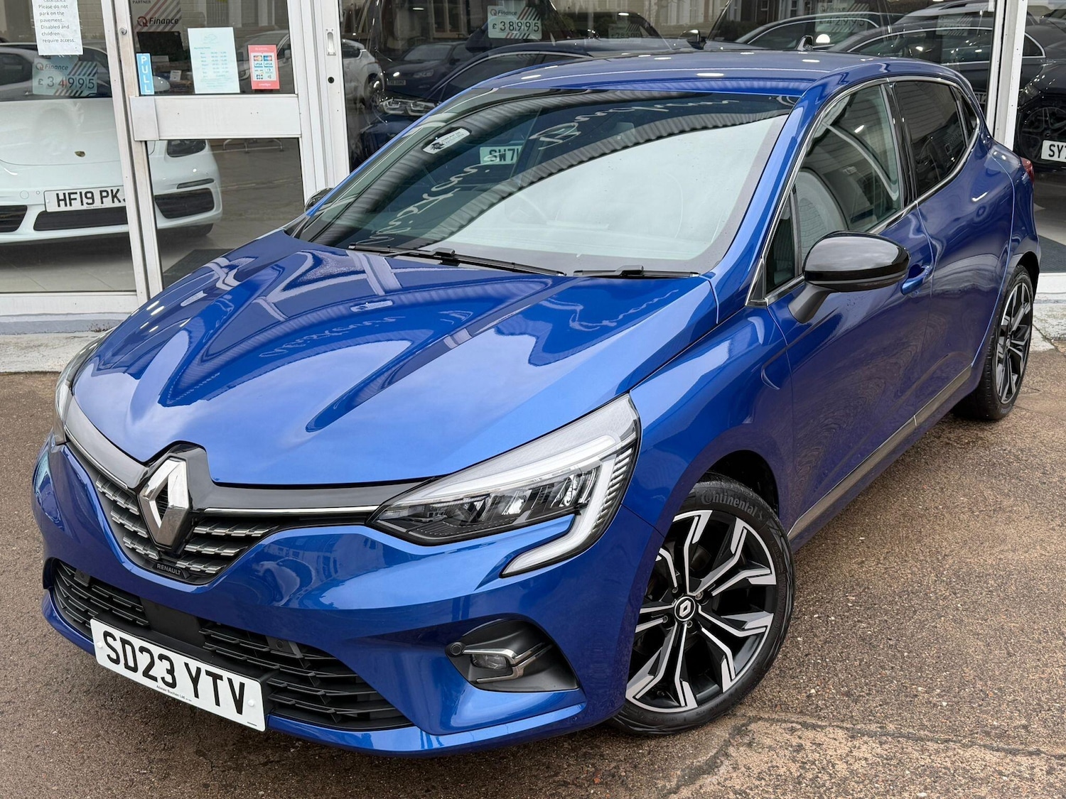 Used Renault Clio 2023 for sale - 77411533: Photo 5