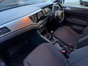 Used Volkswagen Polo 2018 for sale - 77015938: Photo