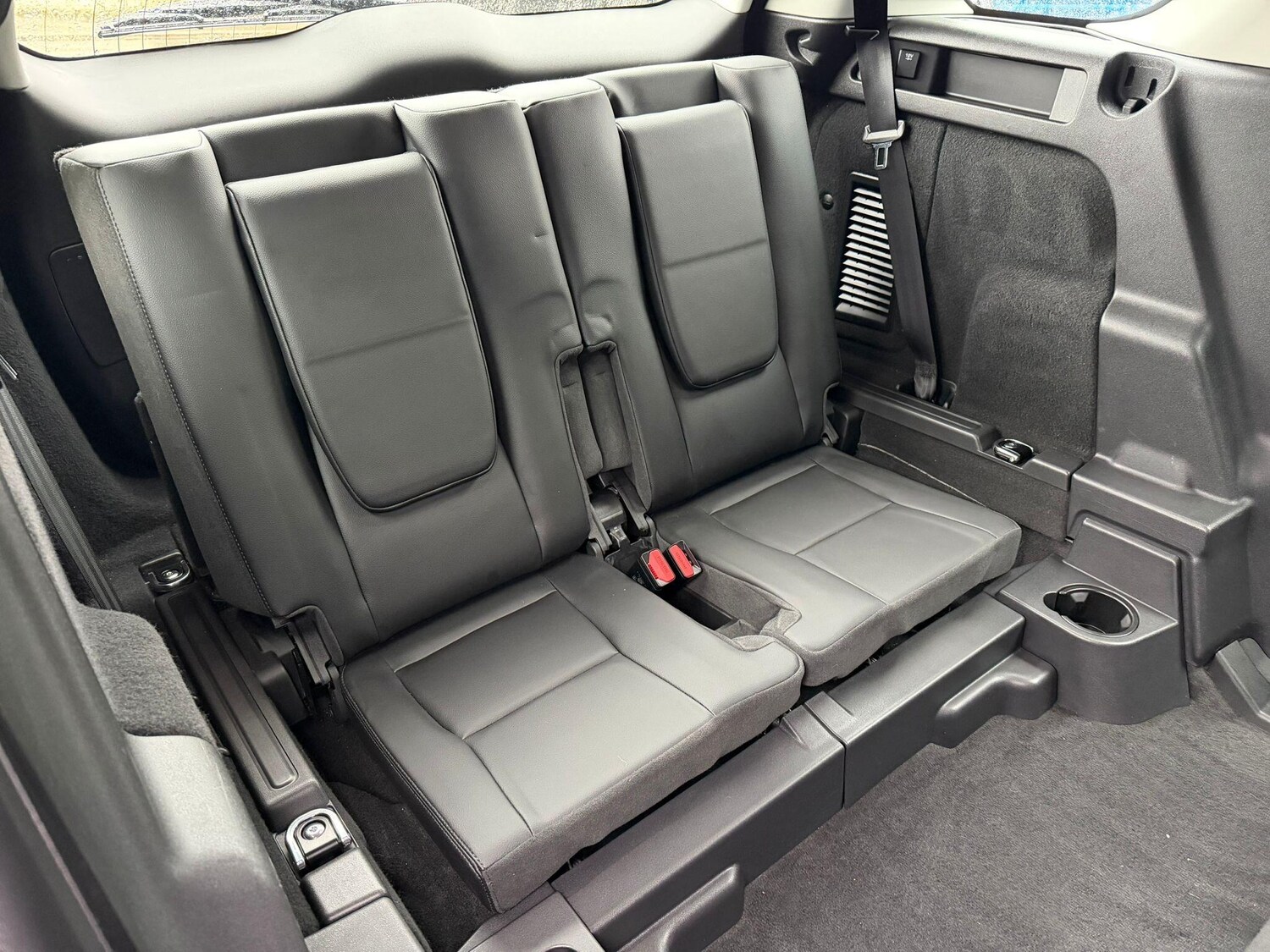 Used Land Rover Discovery Sport 2016 for sale - 76647592: Photo 12