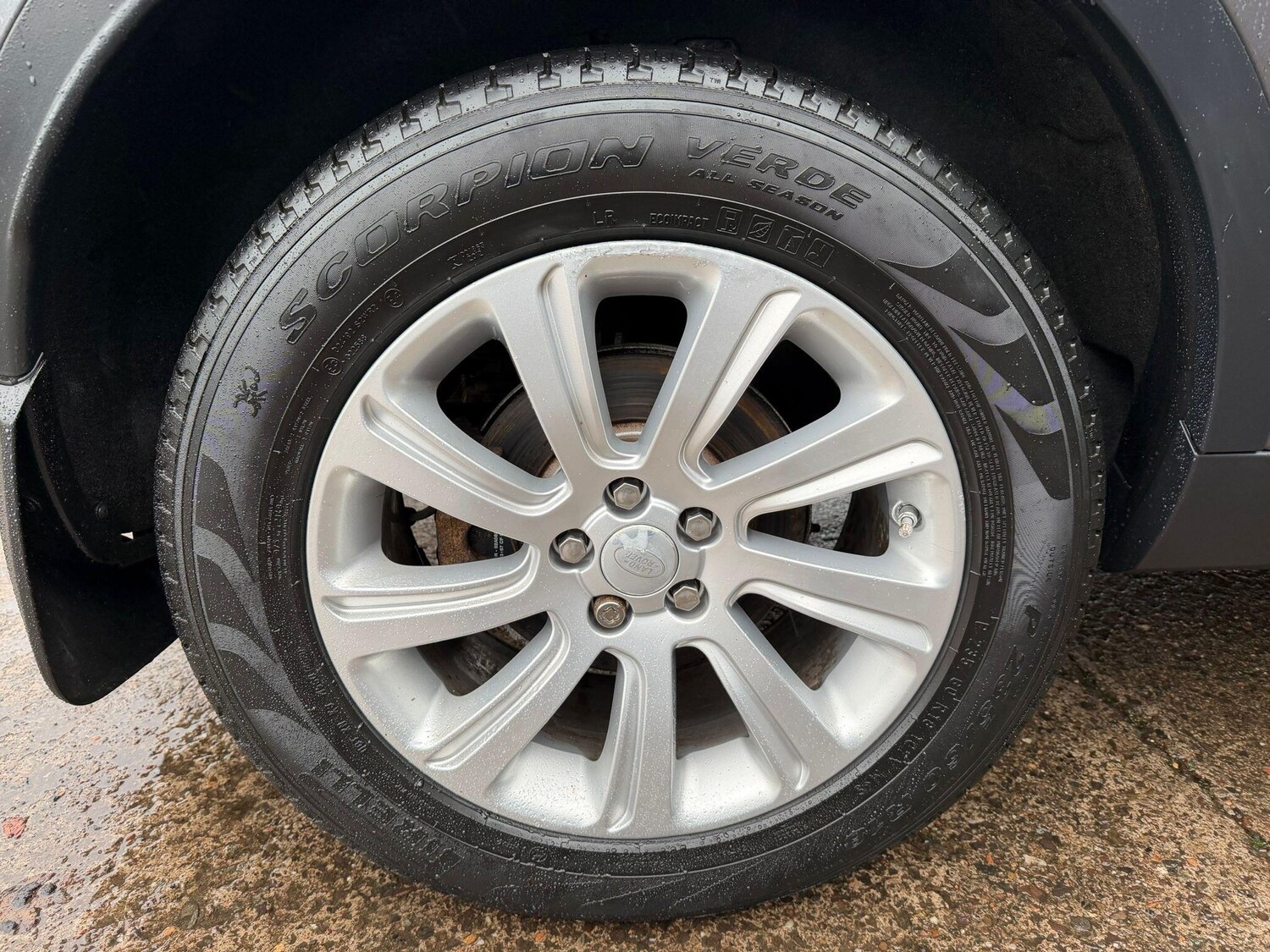 Used Land Rover Discovery Sport 2016 for sale - 76647592: Photo 18