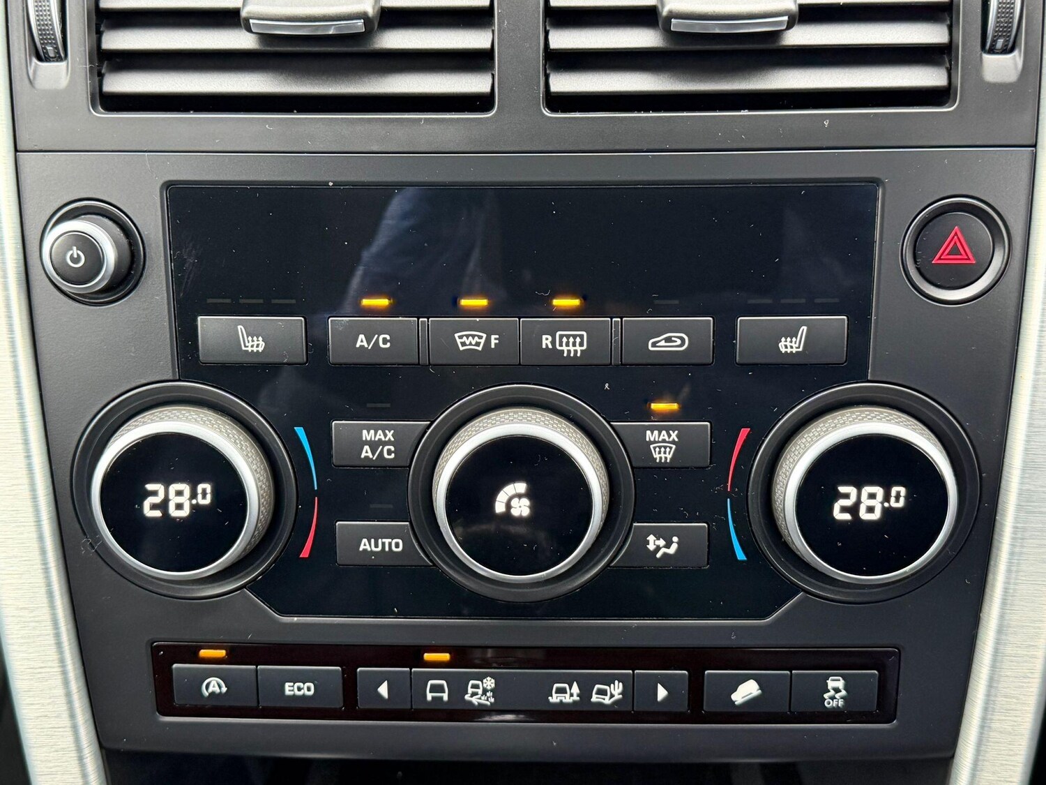 Used Land Rover Discovery Sport 2016 for sale - 76647592: Photo 21