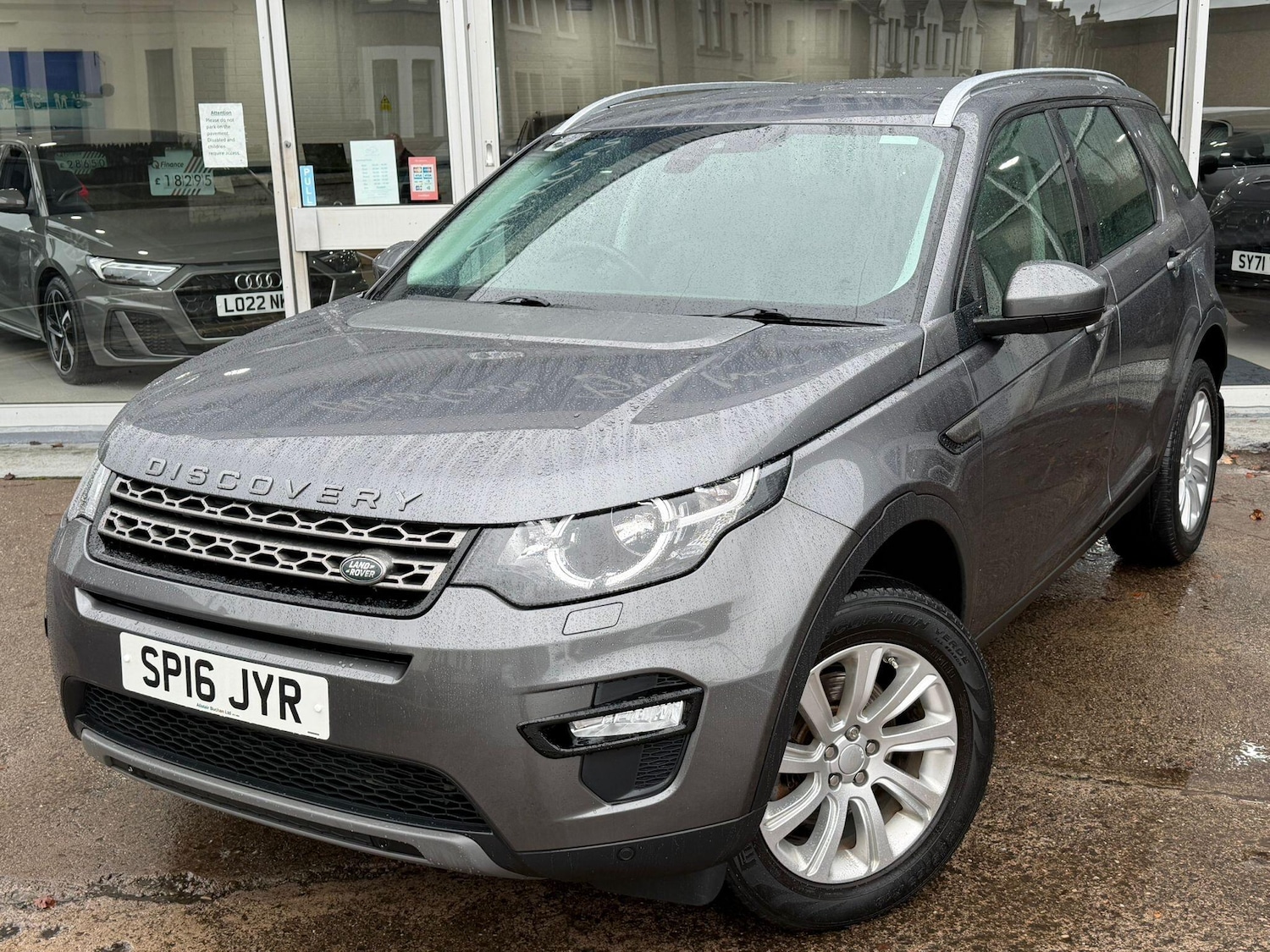 Used Land Rover Discovery Sport 2016 for sale - 76647592: Photo 5