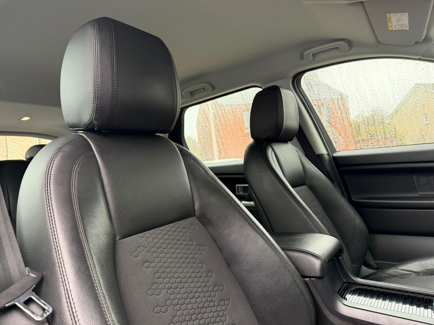 Used Land Rover Discovery Sport 2016 for sale - 76647592: Photo 8