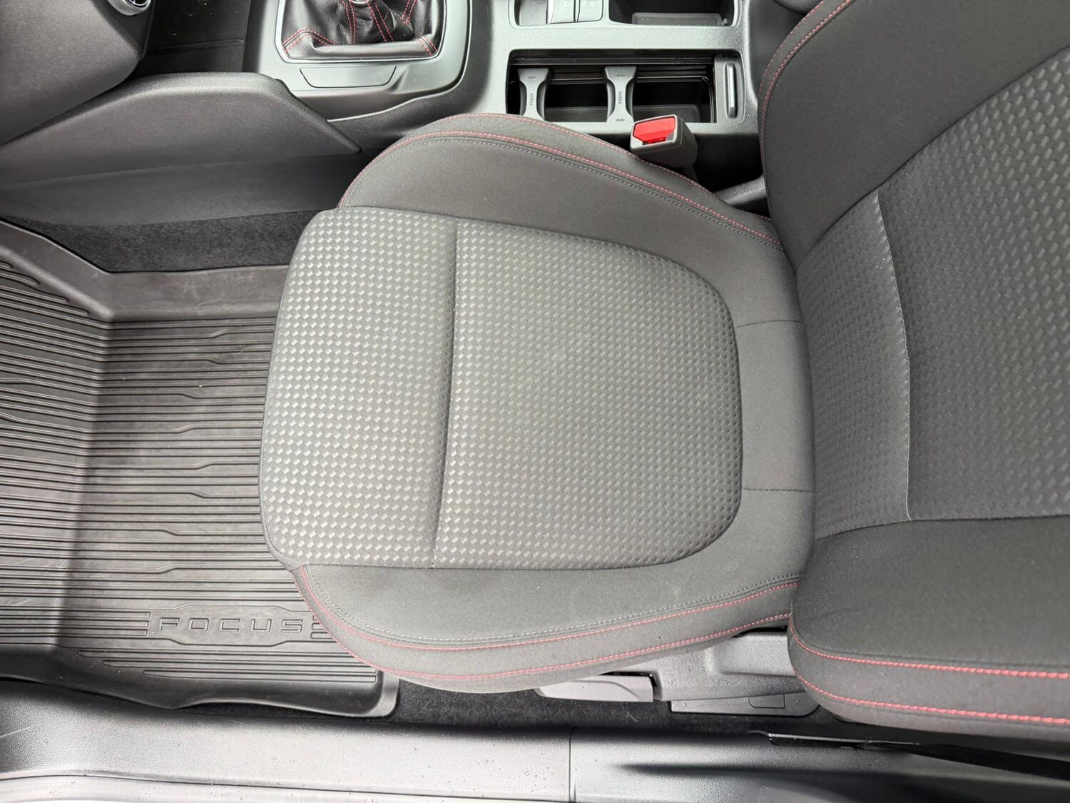 Used Ford Focus for sale - 77909476: Photo 26