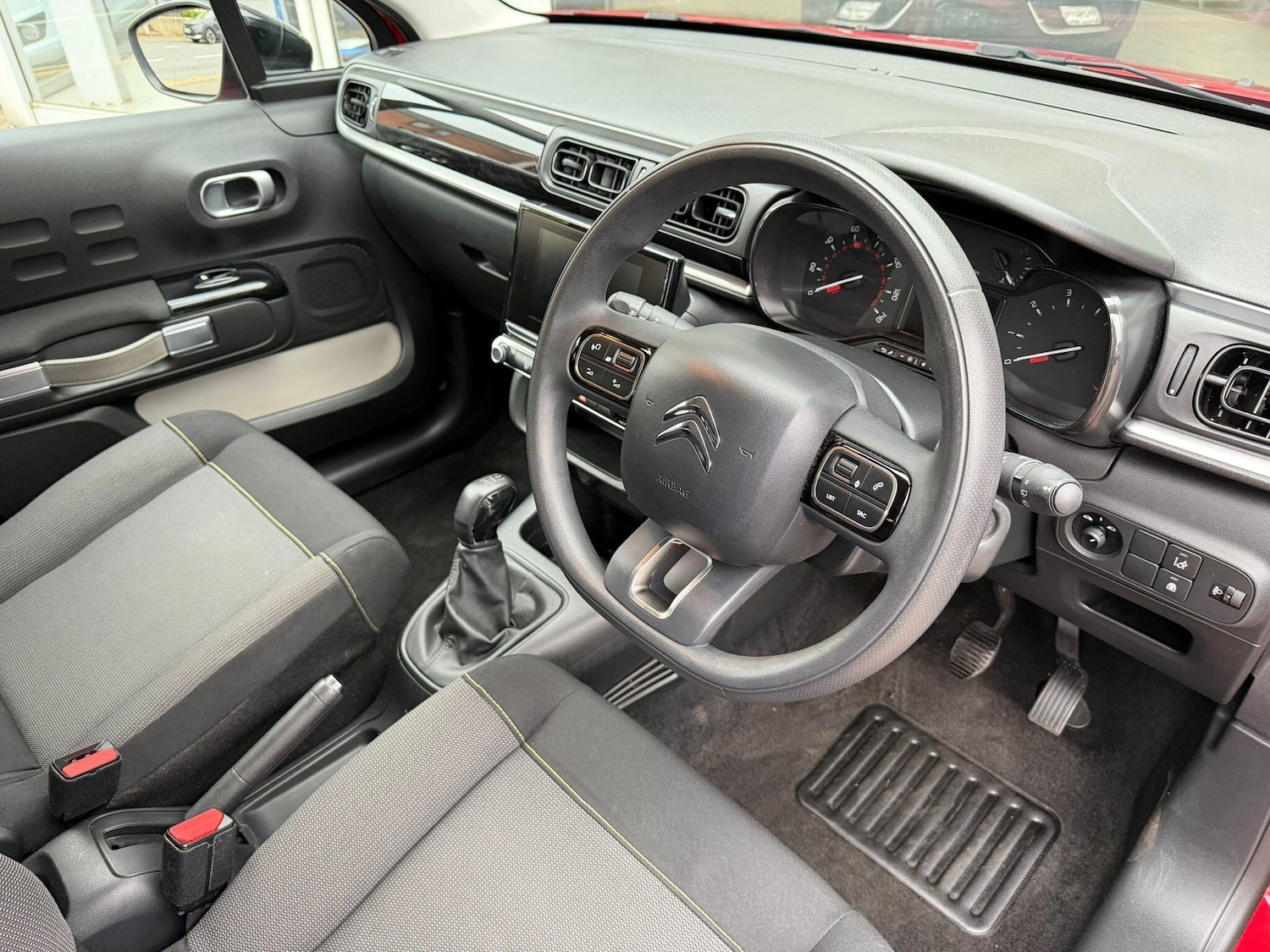 Used Citroen C3 2017 for sale - 76647506: Photo 5