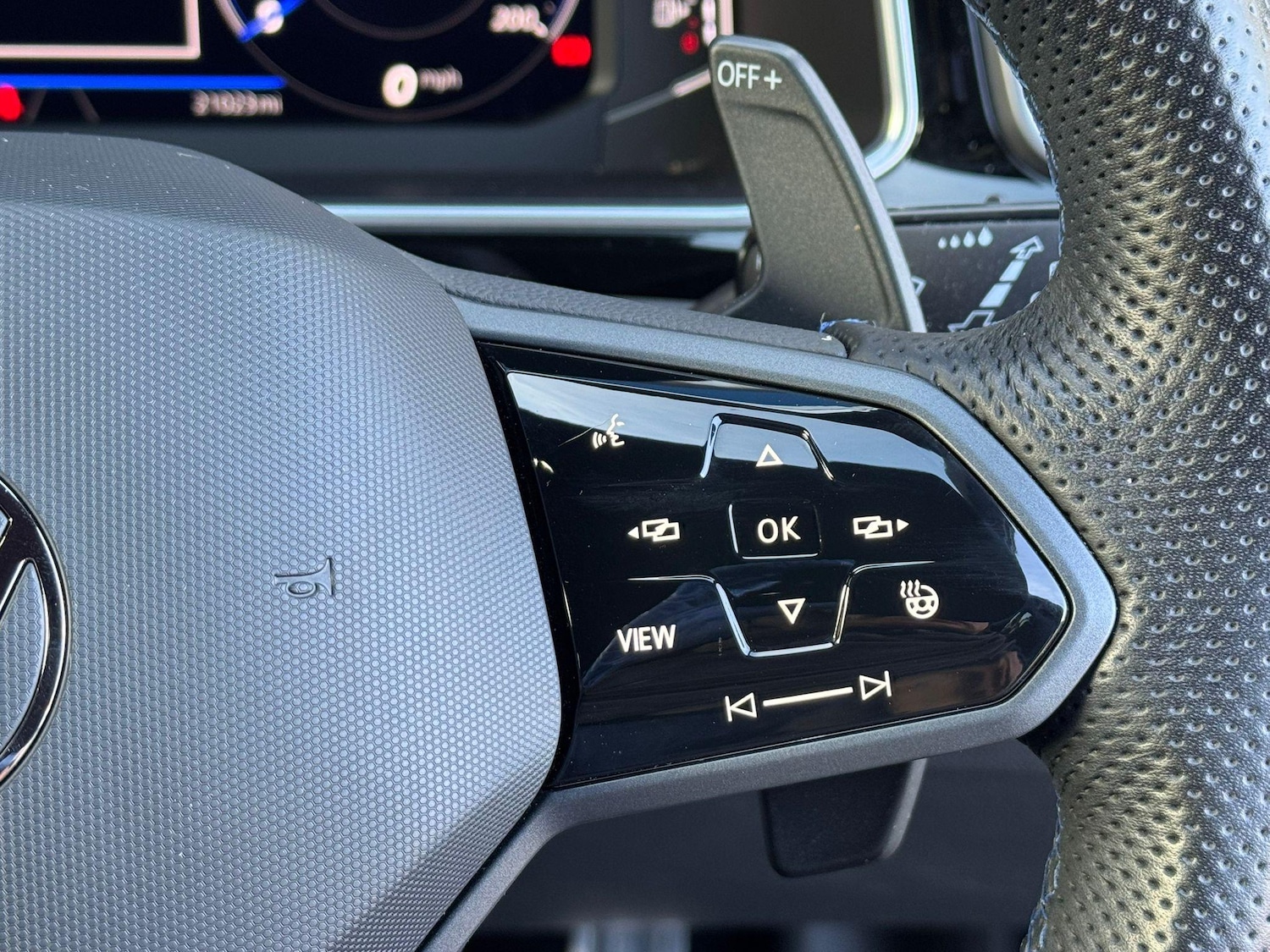 Used Volkswagen T-Roc 2022 for sale - 76647523: Photo 13