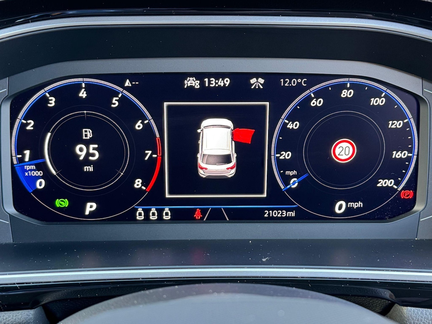 Used Volkswagen T-Roc 2022 for sale - 76647523: Photo 23