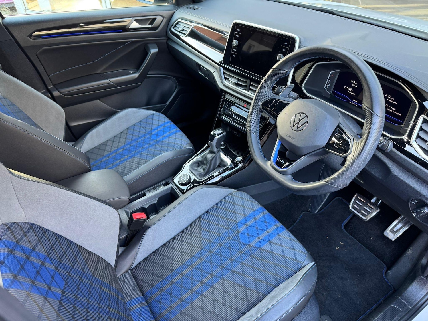 Used Volkswagen T-Roc 2022 for sale - 76647523: Photo 7