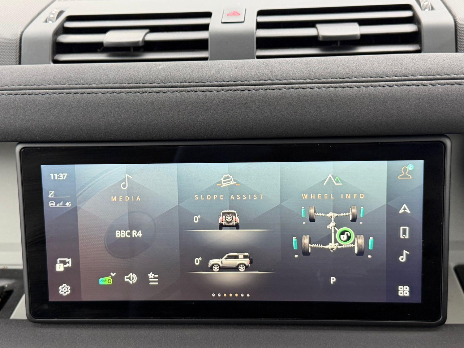 Used Land Rover Defender 2021 for sale - 77426175: Photo 23