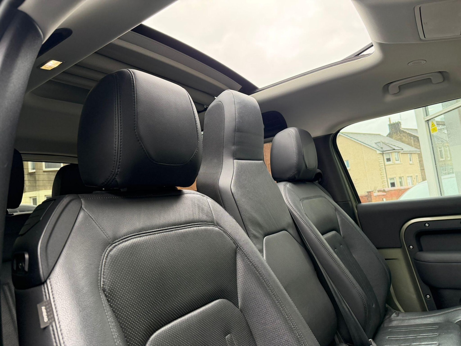 Used Land Rover Defender 2021 for sale - 77426175: Photo 29