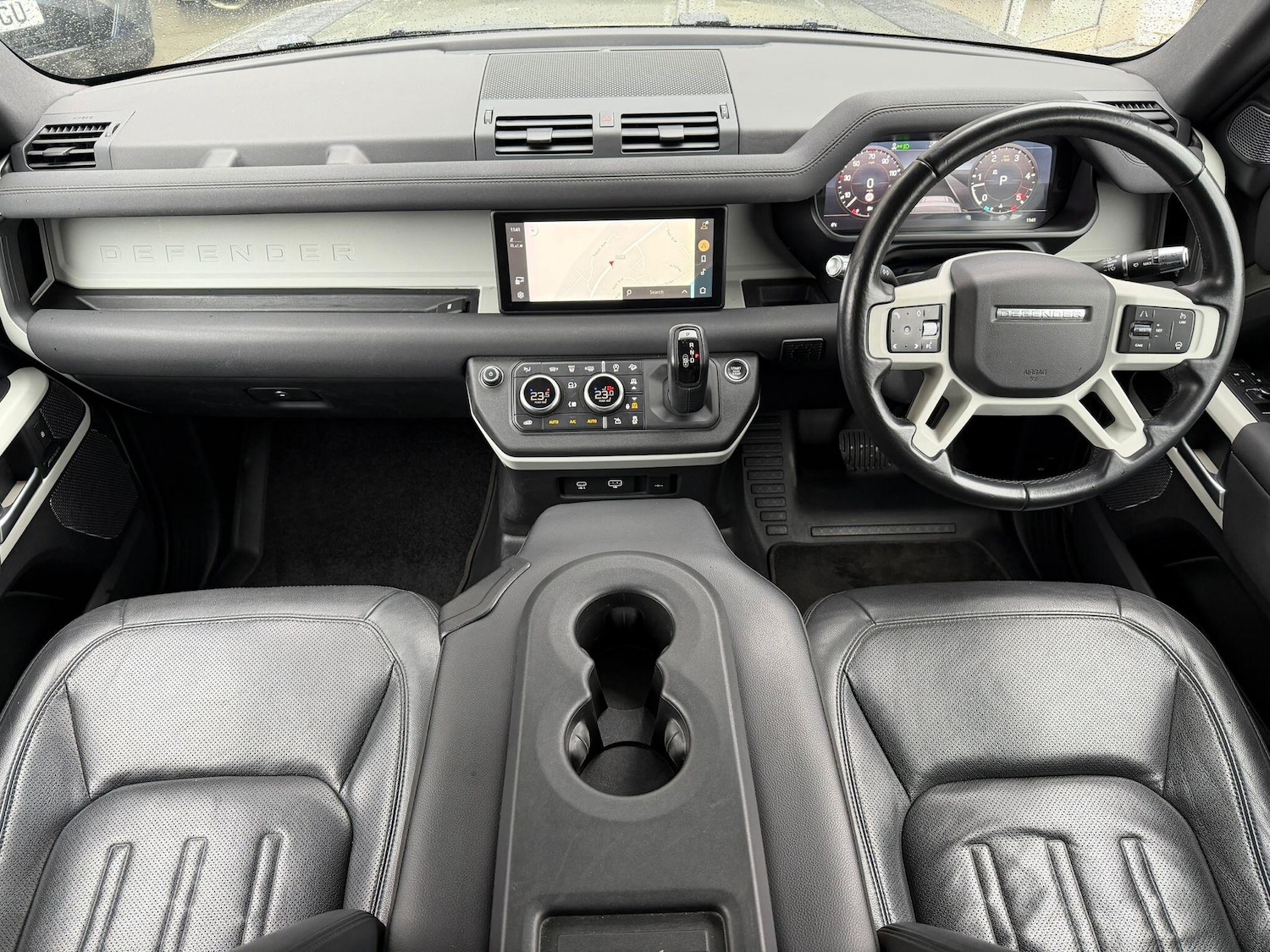 Used Land Rover Defender 2021 for sale - 77426175: Photo 6