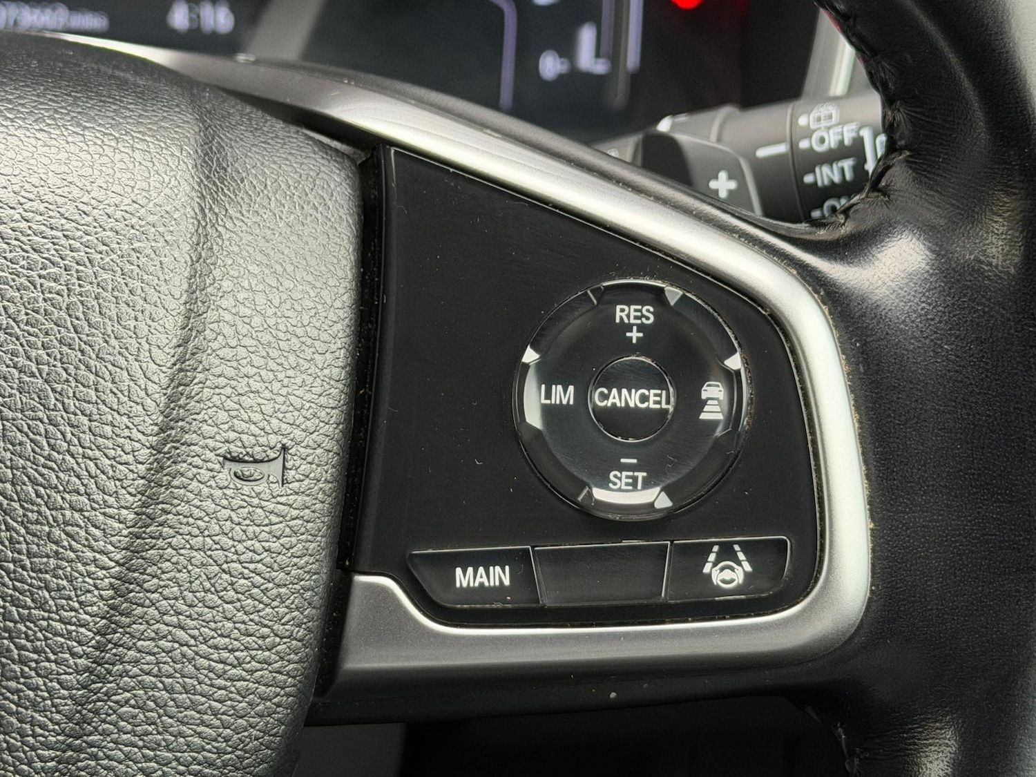 Used Honda CR-V 2021 for sale - 76647527: Photo 10