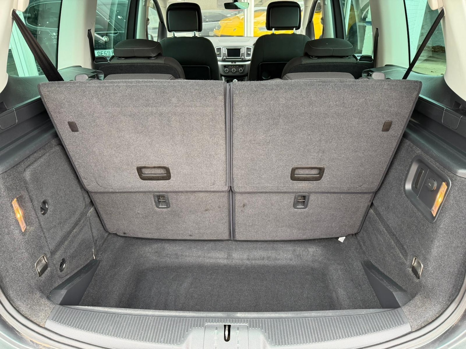 Used Volkswagen Sharan 2017 for sale - 76647491: Photo 33