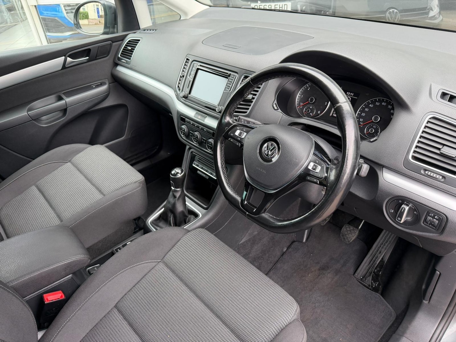 Used Volkswagen Sharan 2017 for sale - 76647491: Photo 6