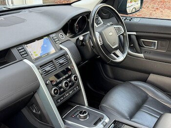 Used Land Rover Discovery Sport 2018 for sale - 77611650: Photo