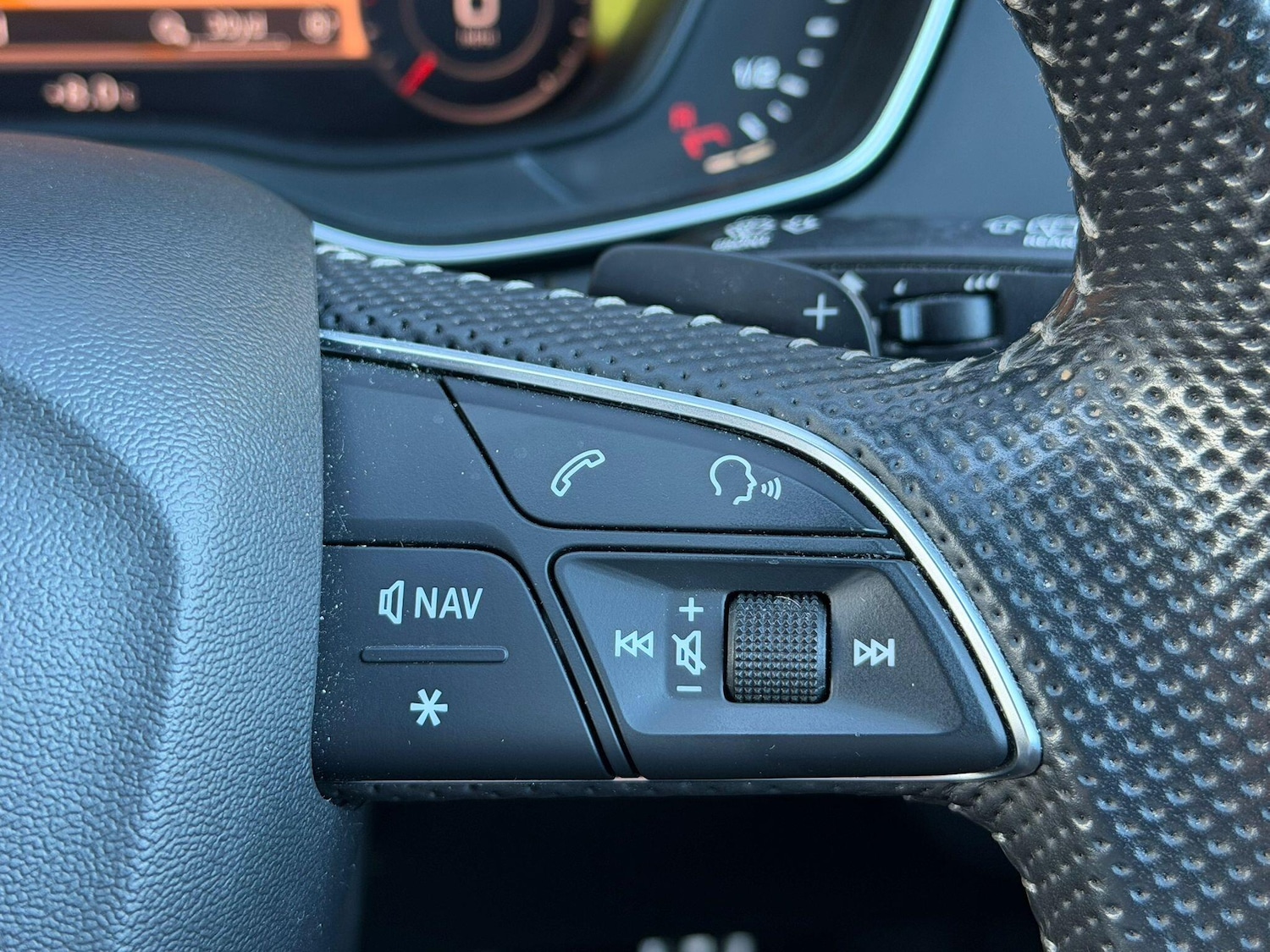 Used Audi Q5 2020 for sale - 76647505: Photo 15