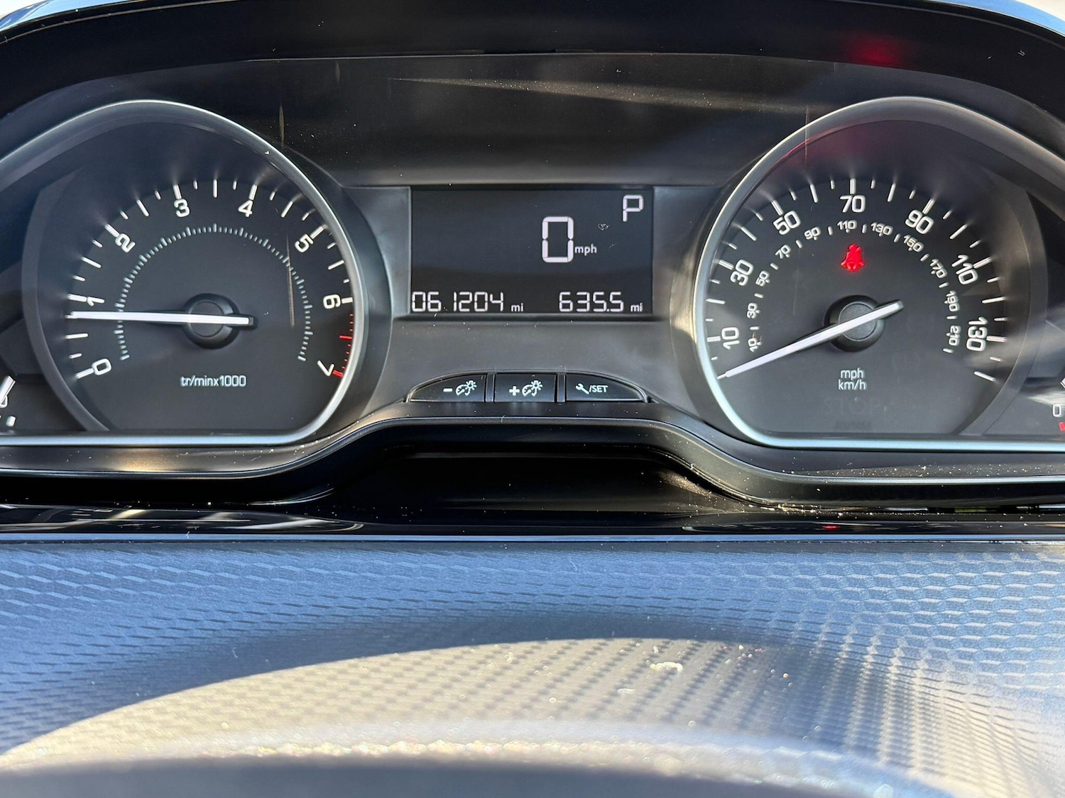 Used Peugeot 208 2017 for sale - 77091140: Photo 25