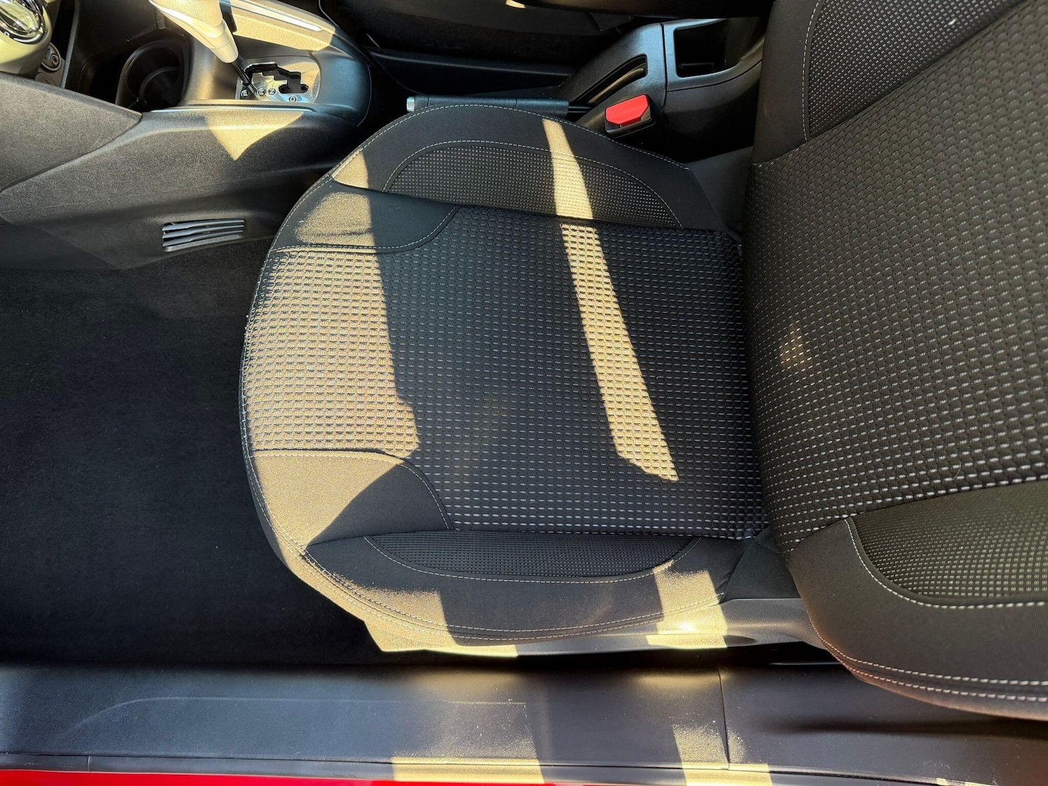 Used Peugeot 208 2017 for sale - 77091140: Photo 27