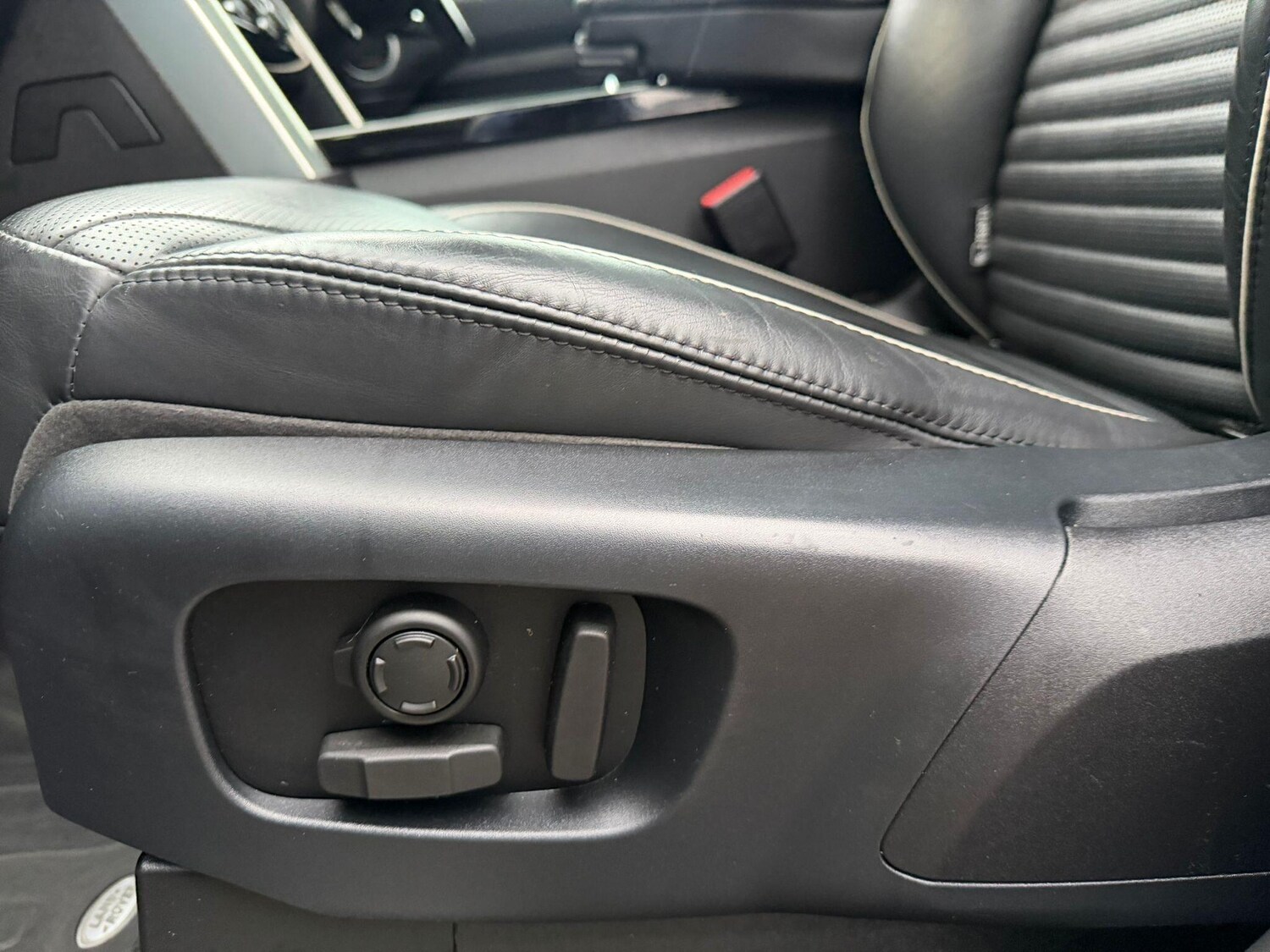 Used Land Rover Discovery 2019 for sale - 77523586: Photo 18