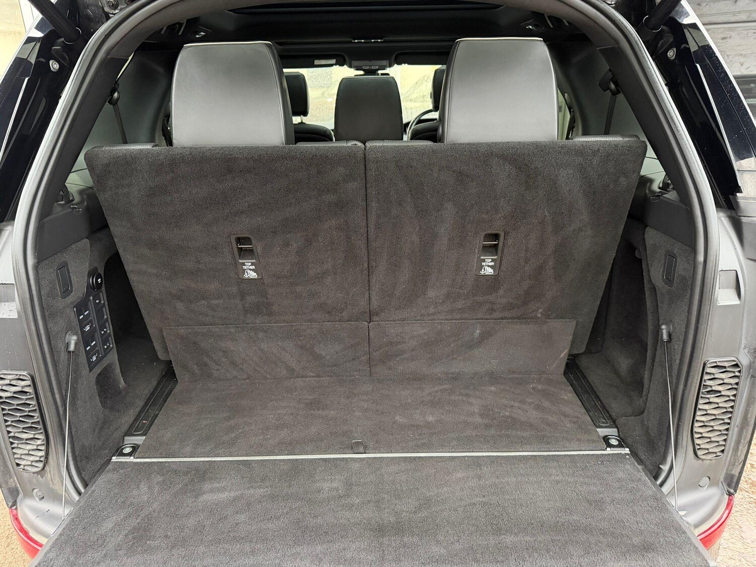 Used Land Rover Discovery 2019 for sale - 77523586: Photo 29