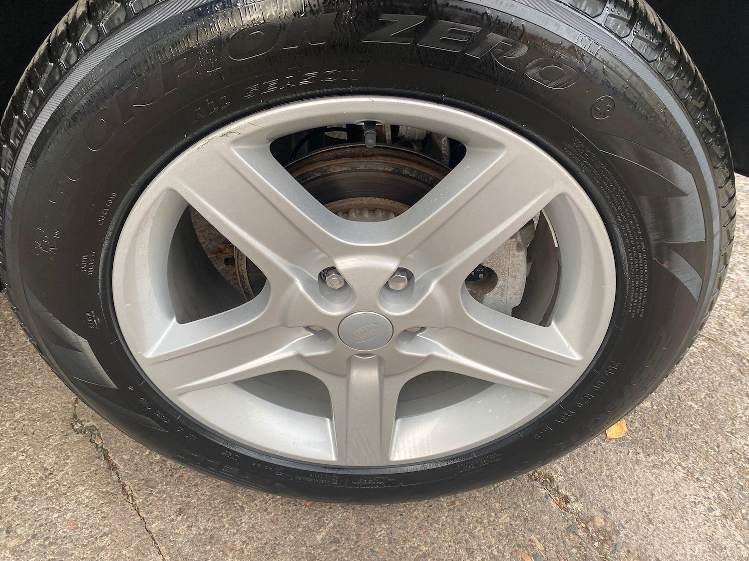 Used Land Rover Defender 2023 for sale - 76647612: Photo 8