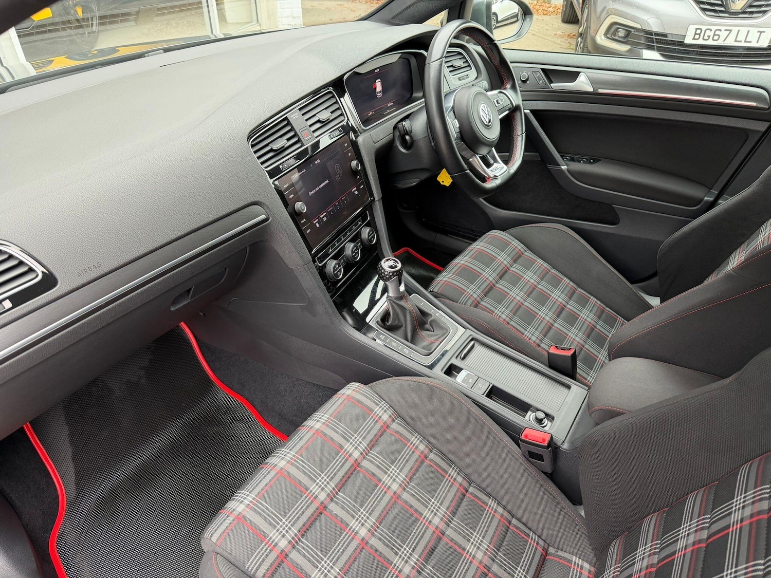 Used Volkswagen Golf 2018 for sale - 76993792: Photo 7