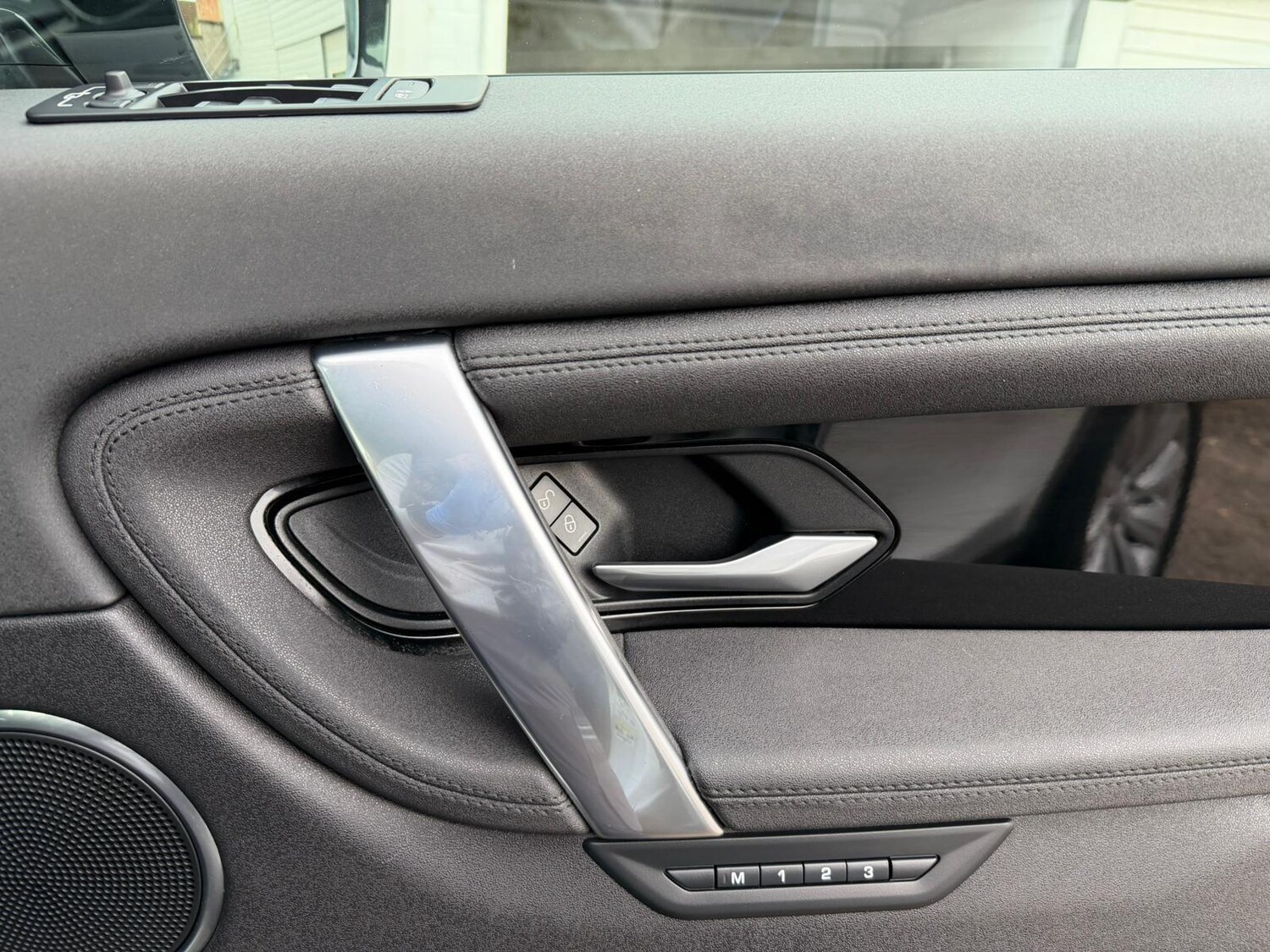 Used Land Rover Discovery Sport for sale - 77633277: Photo 17