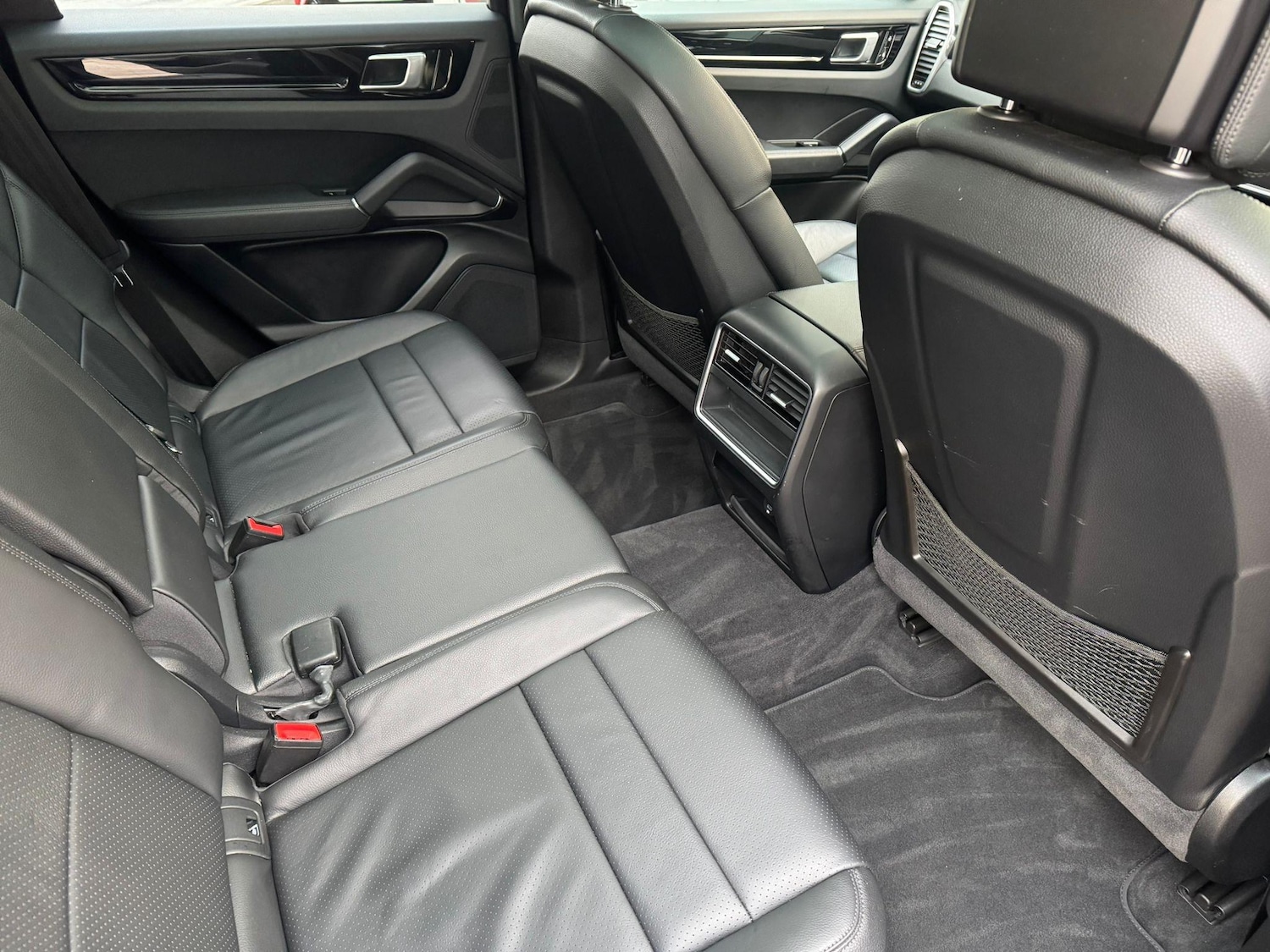 Used Porsche Cayenne 2019 for sale - 76647462: Photo 11