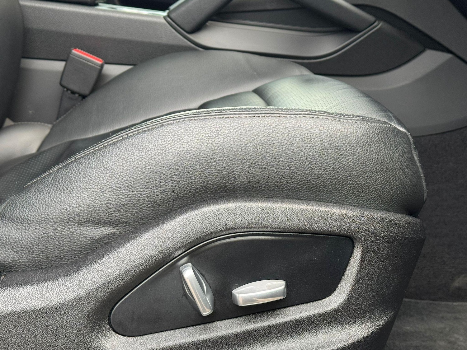 Used Porsche Cayenne 2019 for sale - 76647462: Photo 15