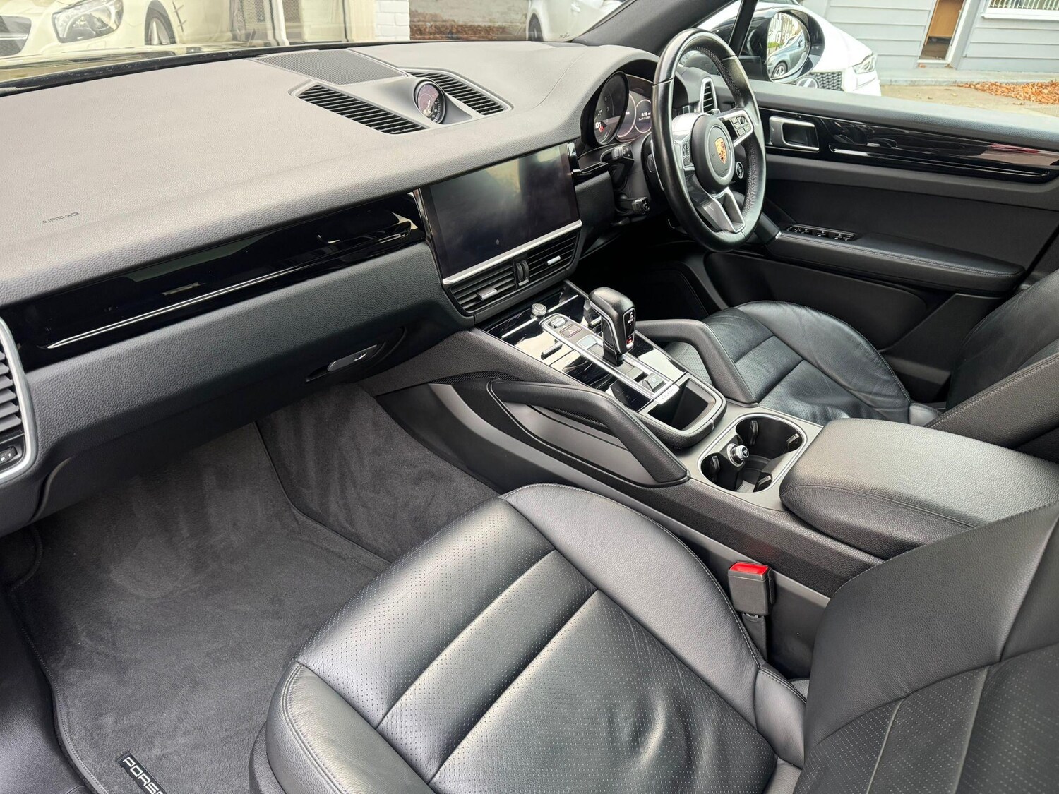 Used Porsche Cayenne 2019 for sale - 76647462: Photo 32