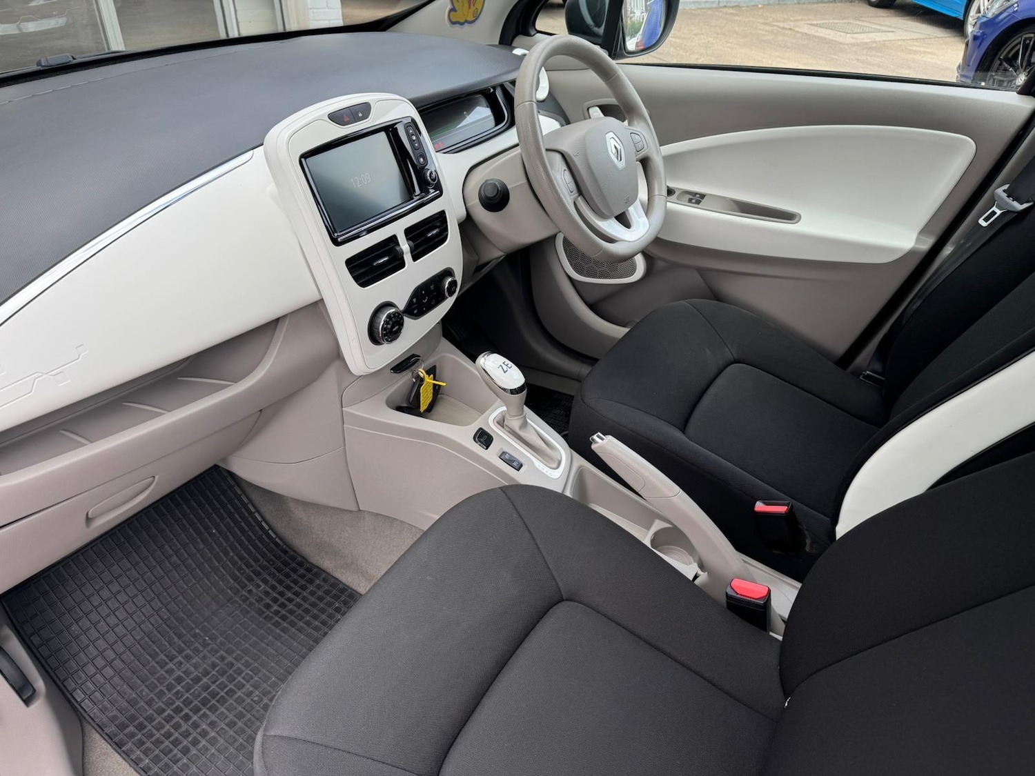 Used Renault Zoe for sale - 77254859: Photo 7