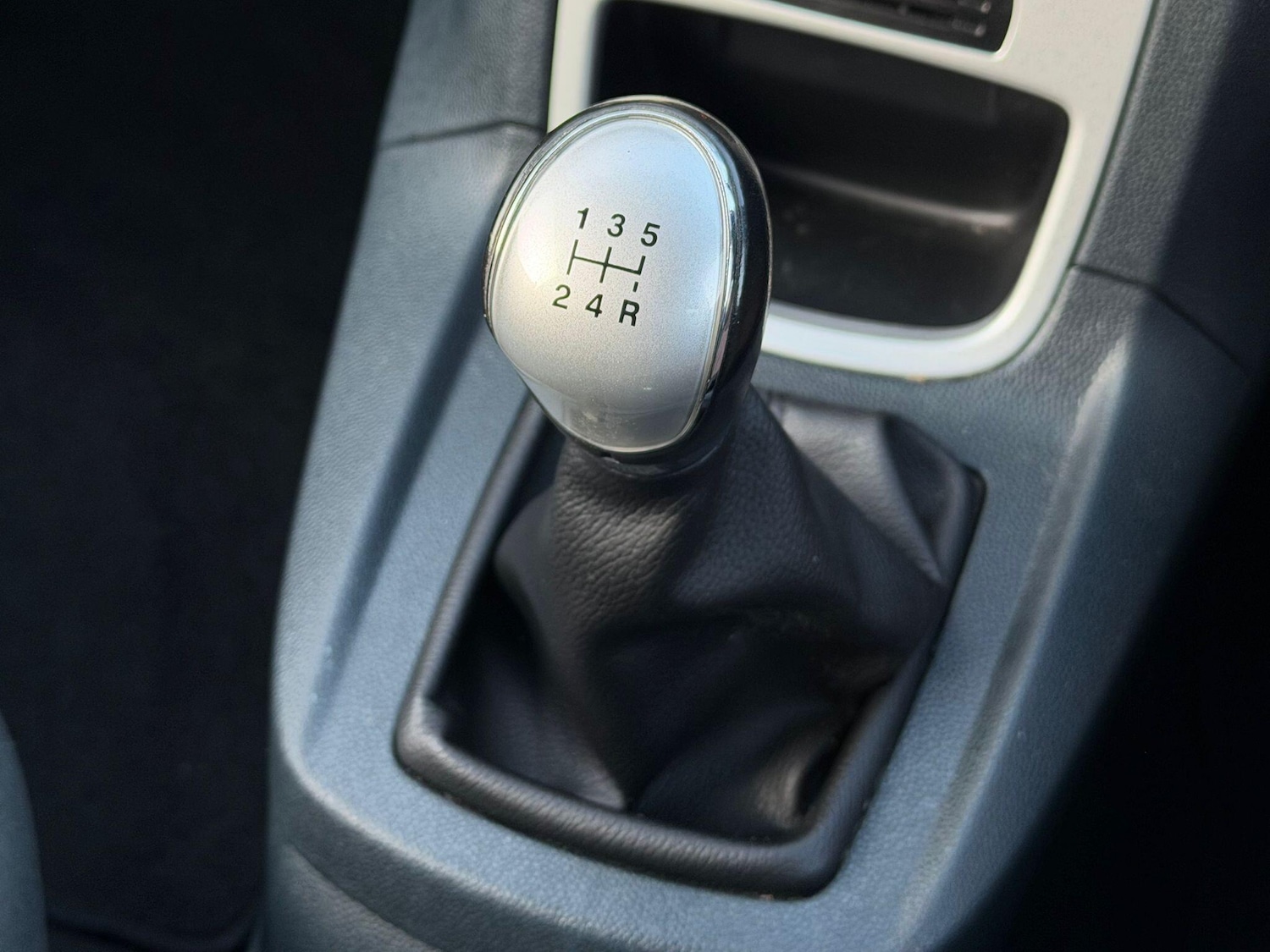 Used Ford Fiesta 2012 for sale - 77131896: Photo 4