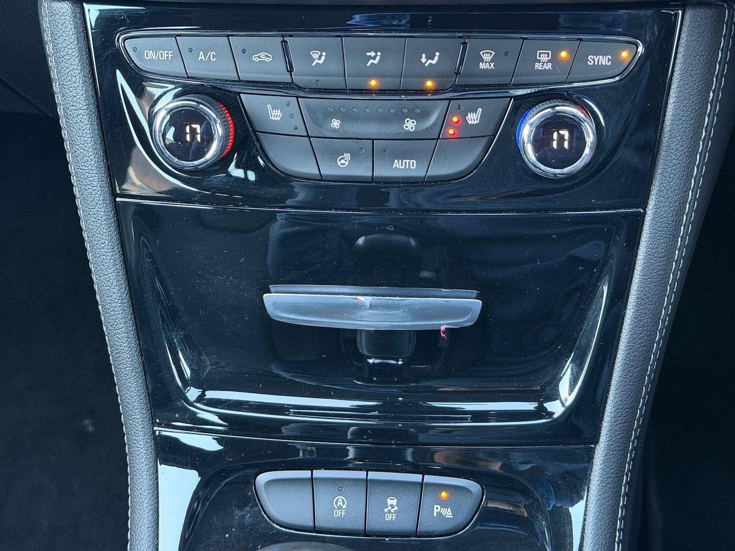 Used Vauxhall Astra 2017 for sale - 76647498: Photo 10