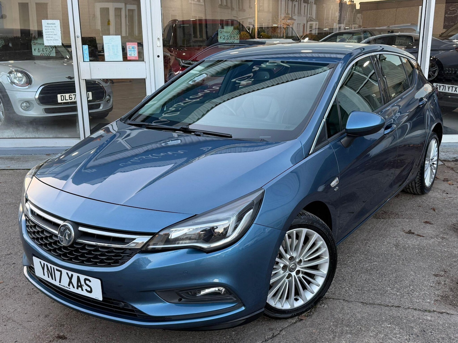 Used Vauxhall Astra 2017 for sale - 76647498: Photo 4
