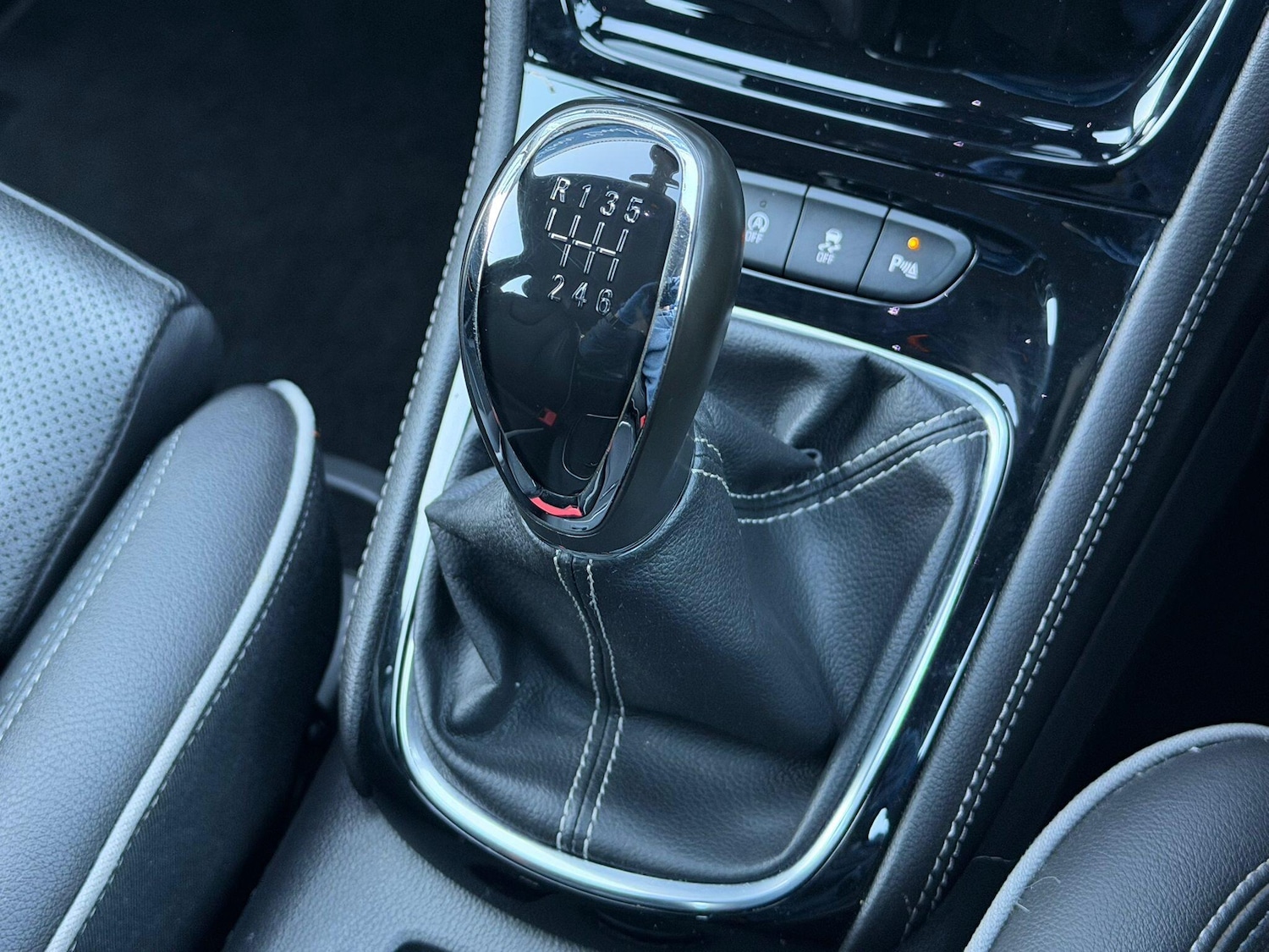 Used Vauxhall Astra 2017 for sale - 76647498: Photo 6