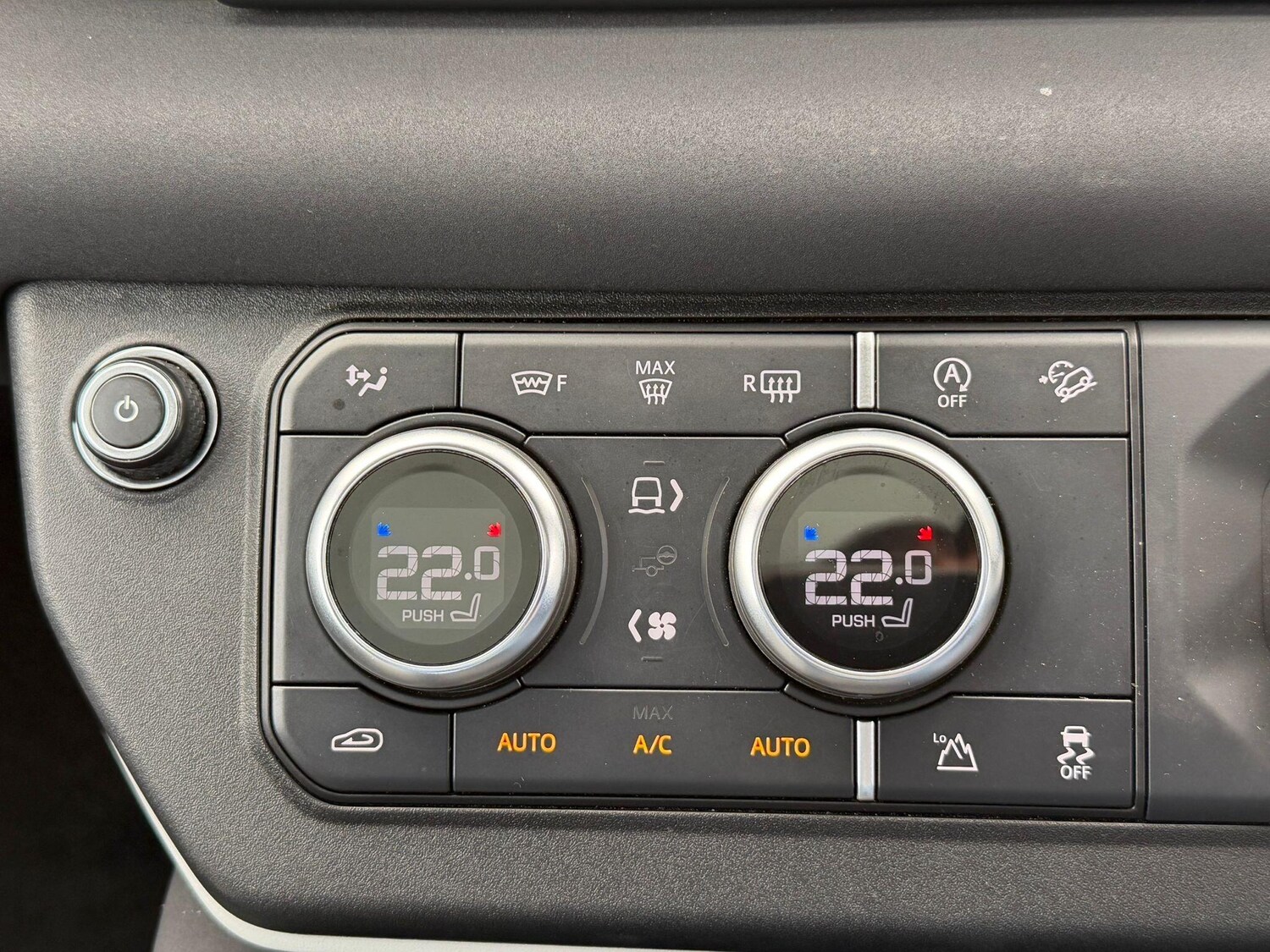 Used Land Rover Defender 110 for sale - 77683702: Photo 17