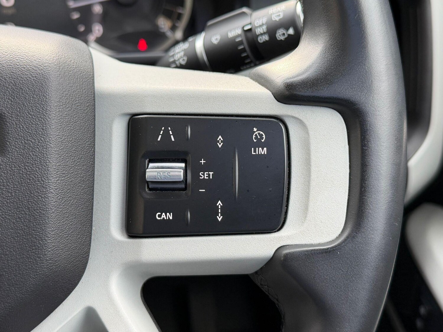 Used Land Rover Defender 110 for sale - 77683702: Photo 18