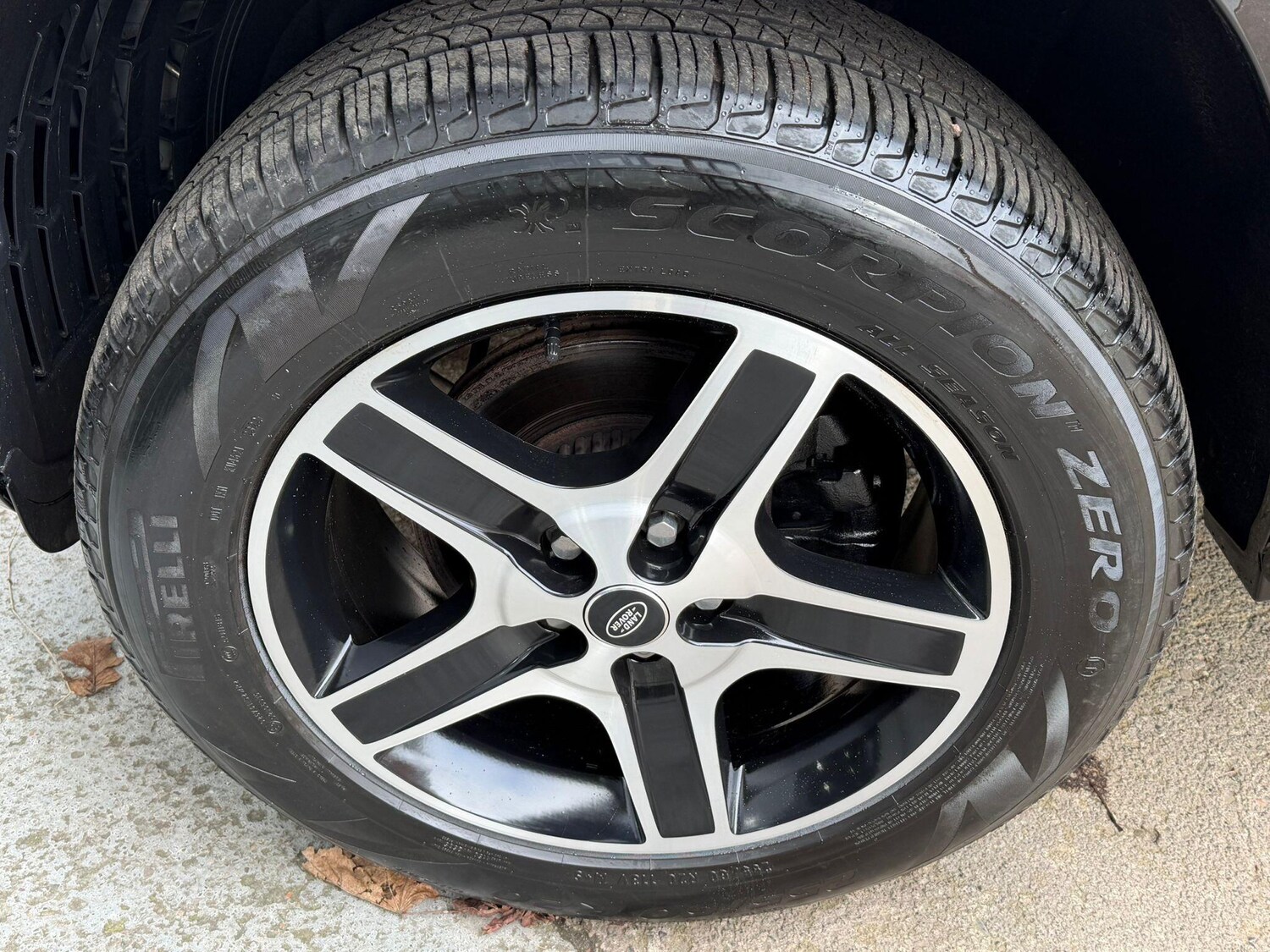 Used Land Rover Defender 110 for sale - 77683702: Photo 21