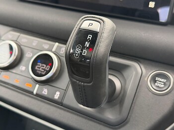 Used Land Rover Defender 110 2023 for sale - 77683702: Photo