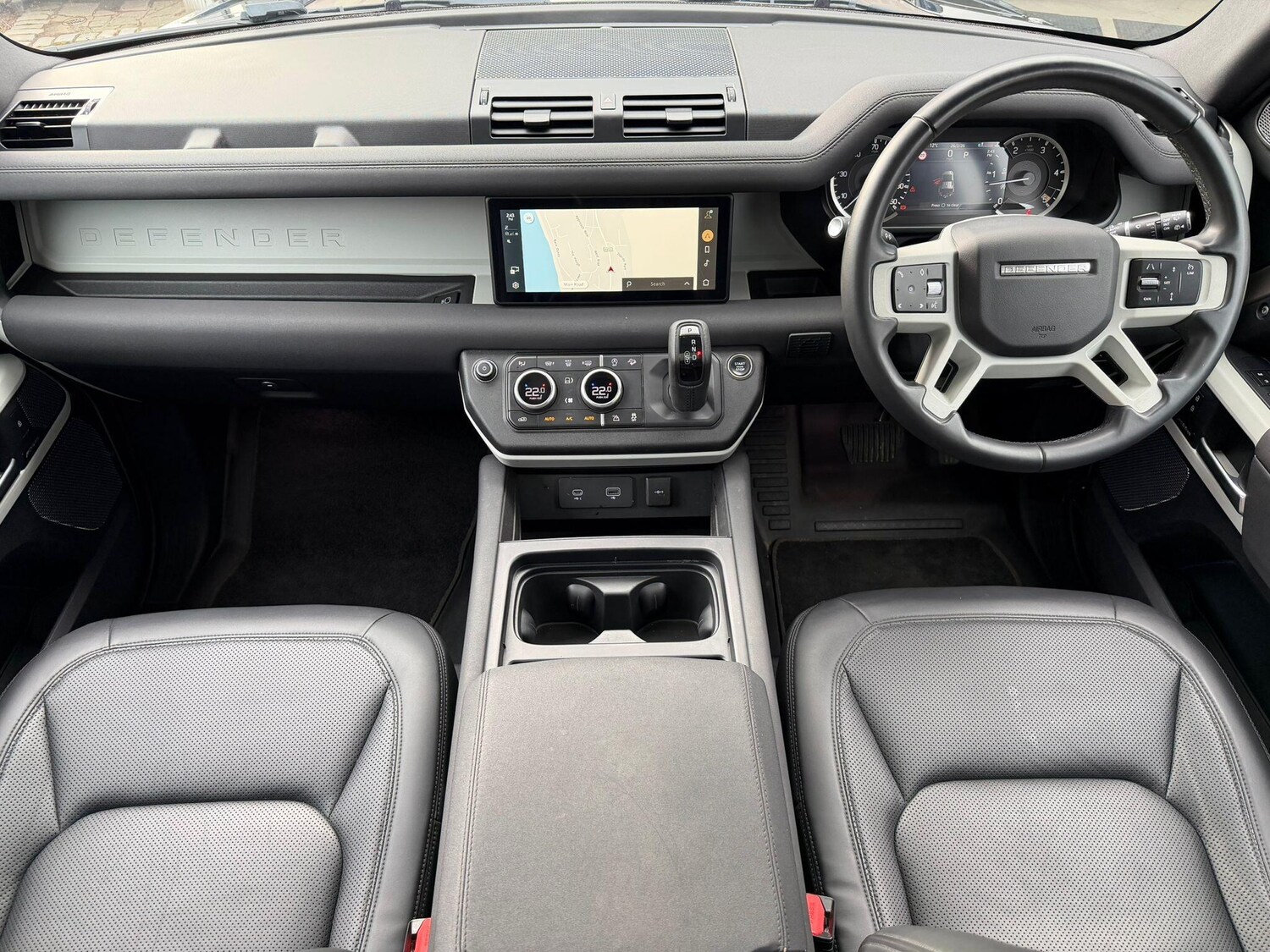 Used Land Rover Defender 110 for sale - 77683702: Photo 7