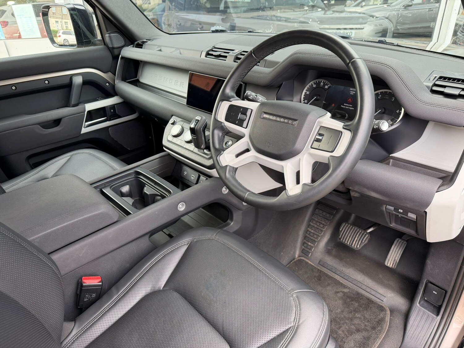 Used Land Rover Defender 110 for sale - 77683702: Photo 8