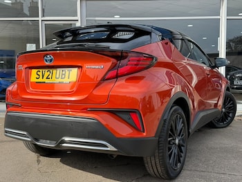 Used Toyota C-HR 2021 for sale - 77957457: Photo