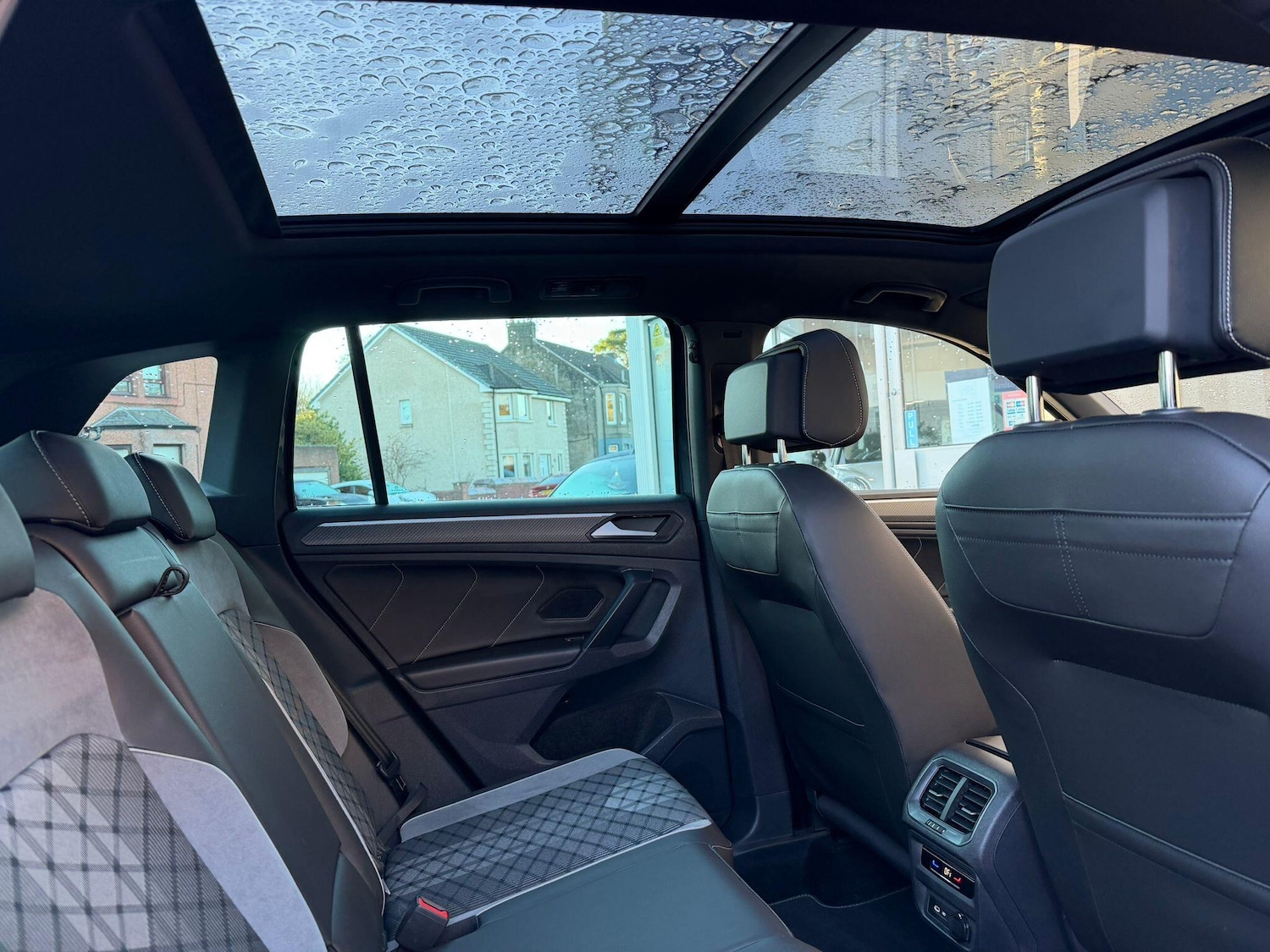 Used Volkswagen Tiguan 2023 for sale - 76647582: Photo 10