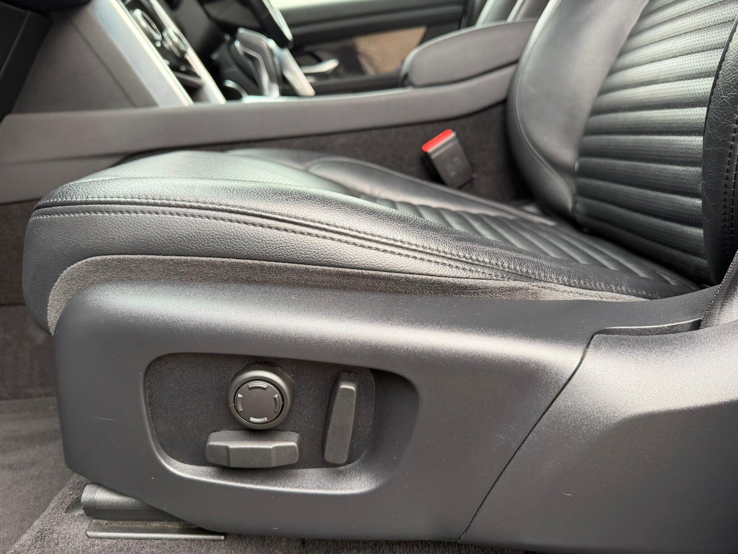 Used Land Rover Discovery Sport for sale - 77267123: Photo 16