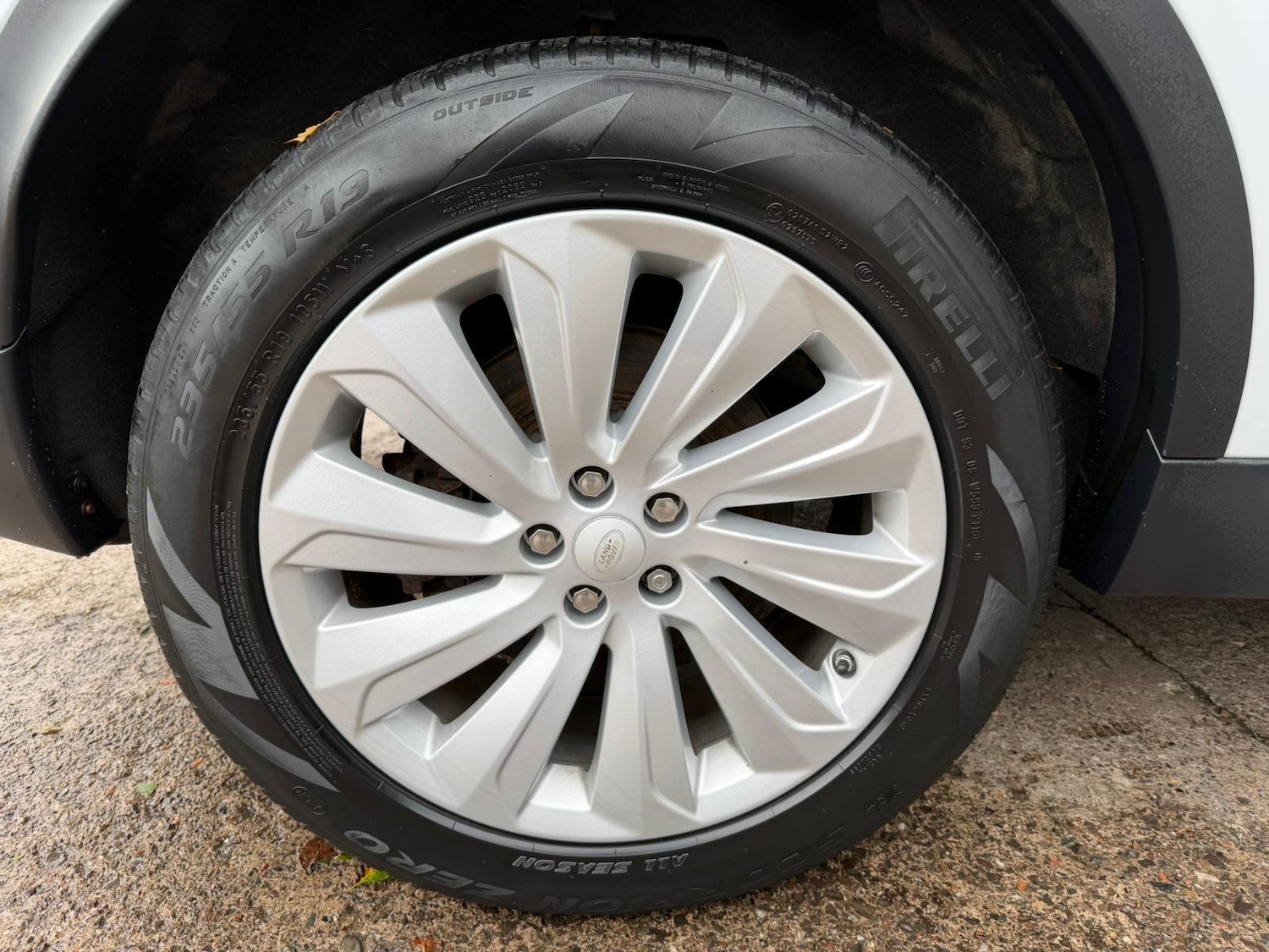 Used Land Rover Discovery Sport for sale - 77267123: Photo 23