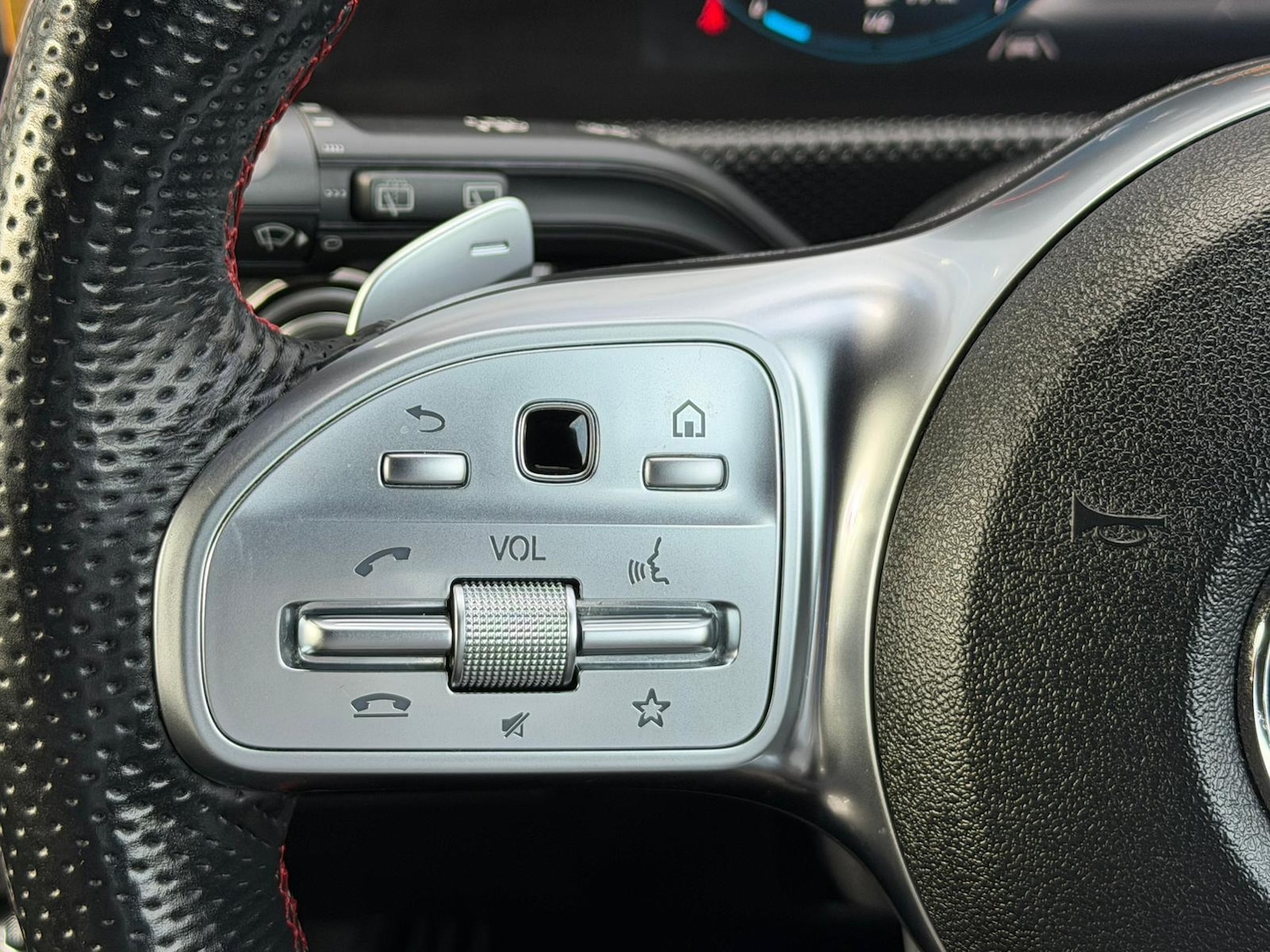 Used Mercedes-Benz A-Class 2019 for sale - 76647593: Photo 11