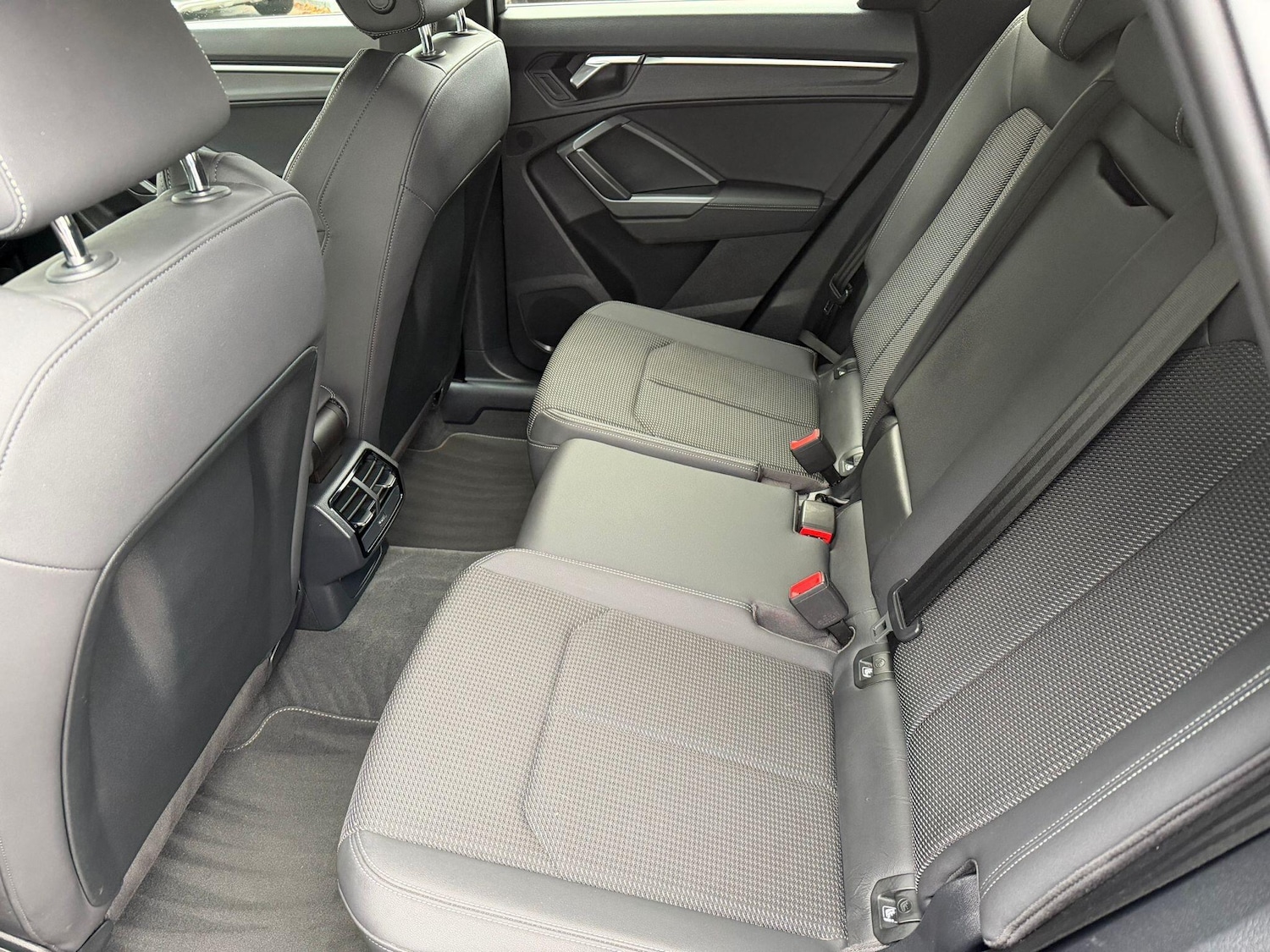 Used Audi Q3 2019 for sale - 76727506: Photo 11