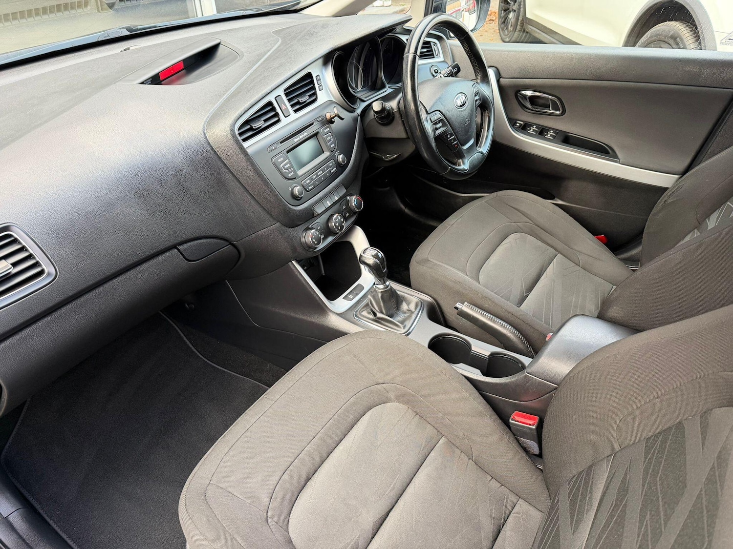 Used Kia Ceed 2015 for sale - 76656948: Photo 30