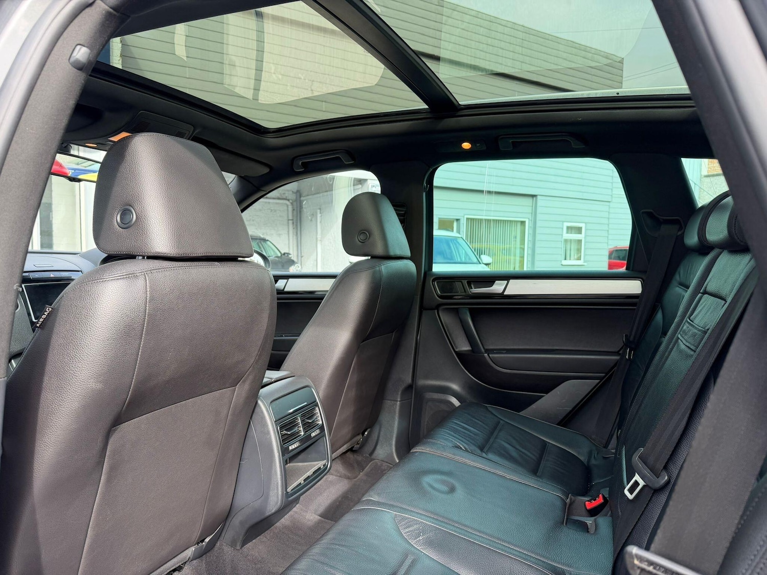 Used Volkswagen Touareg for sale - 77824255: Photo 15