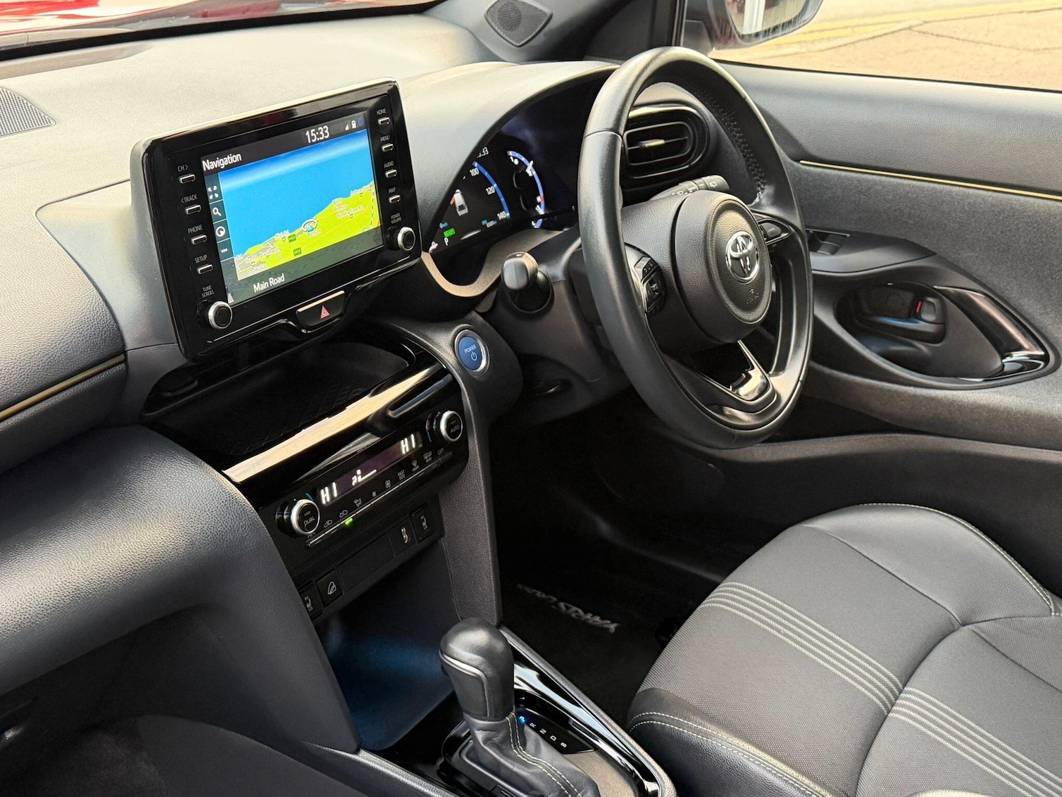 Used Toyota Yaris Cross 2022 for sale - 76647573: Photo 6